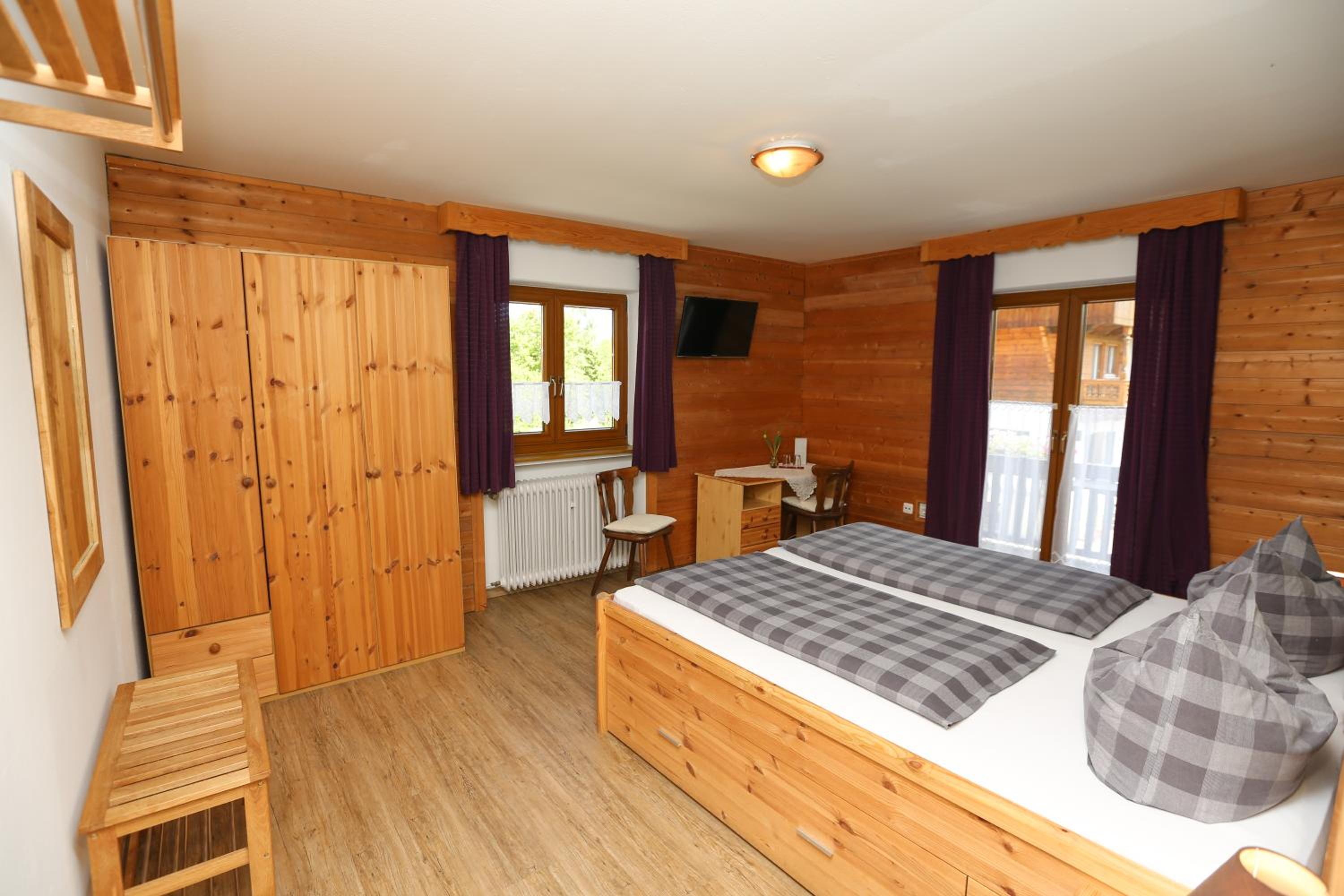 Double Room with Balcony photo 3