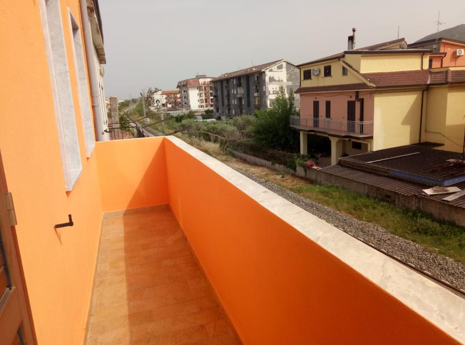Double Room with Balcony - Photo 13
