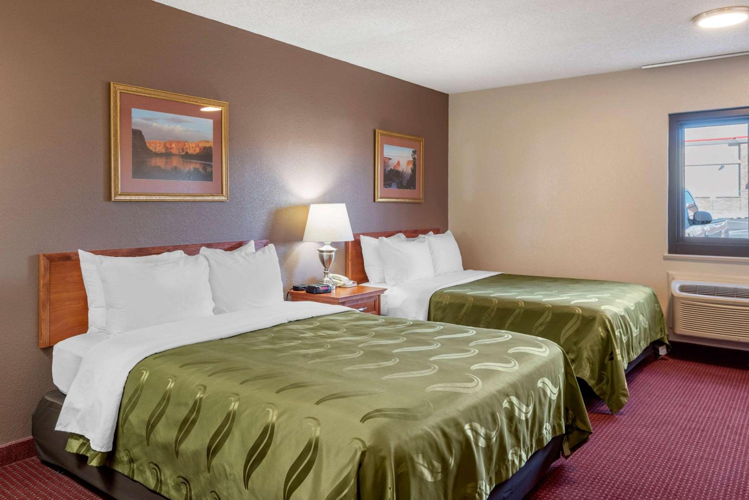 Queen Room with Two Queen Beds and Roll in Shower - Accessible/Non-Smoking - Photo 2
