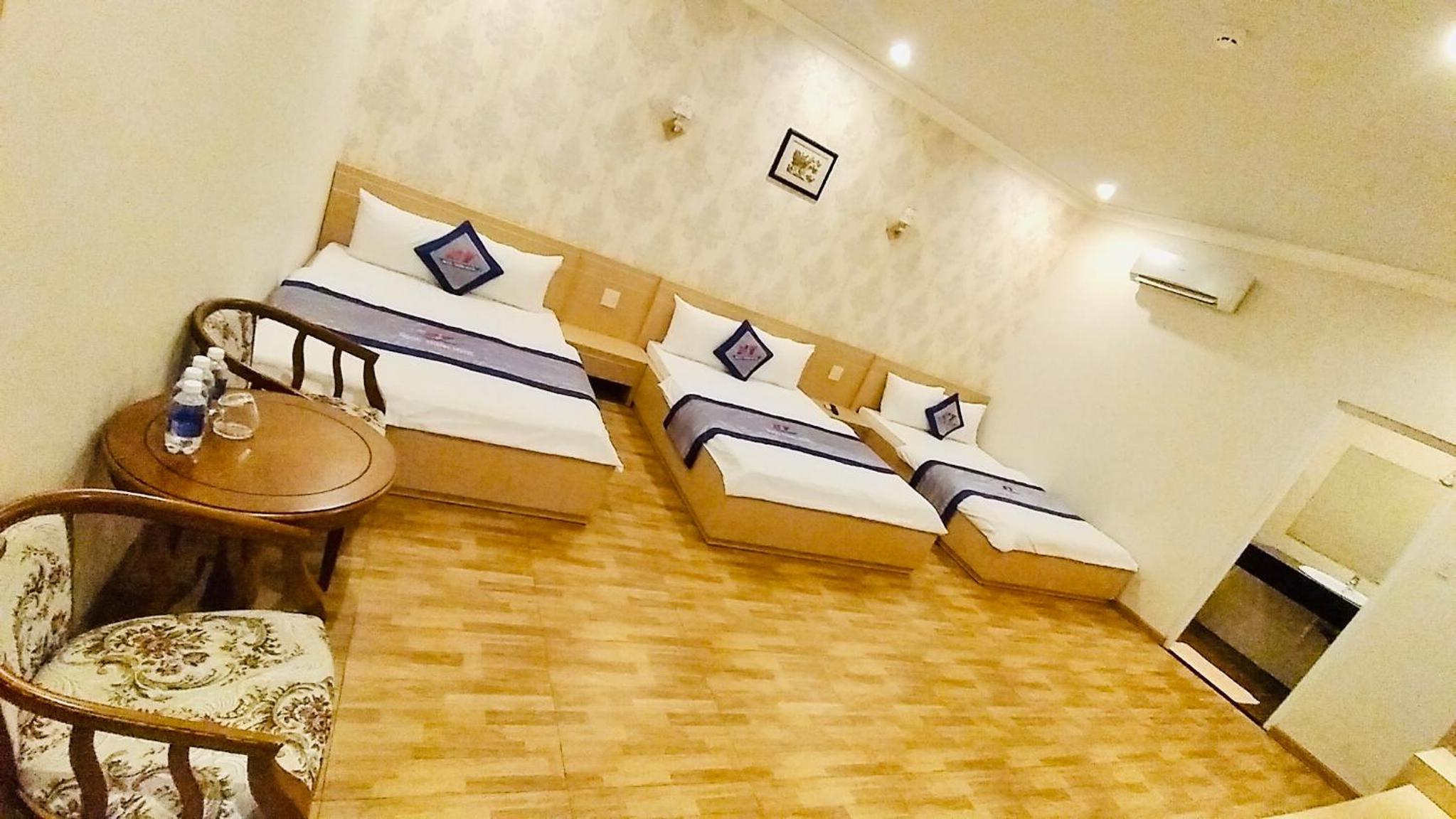 Family Room - Photo 1