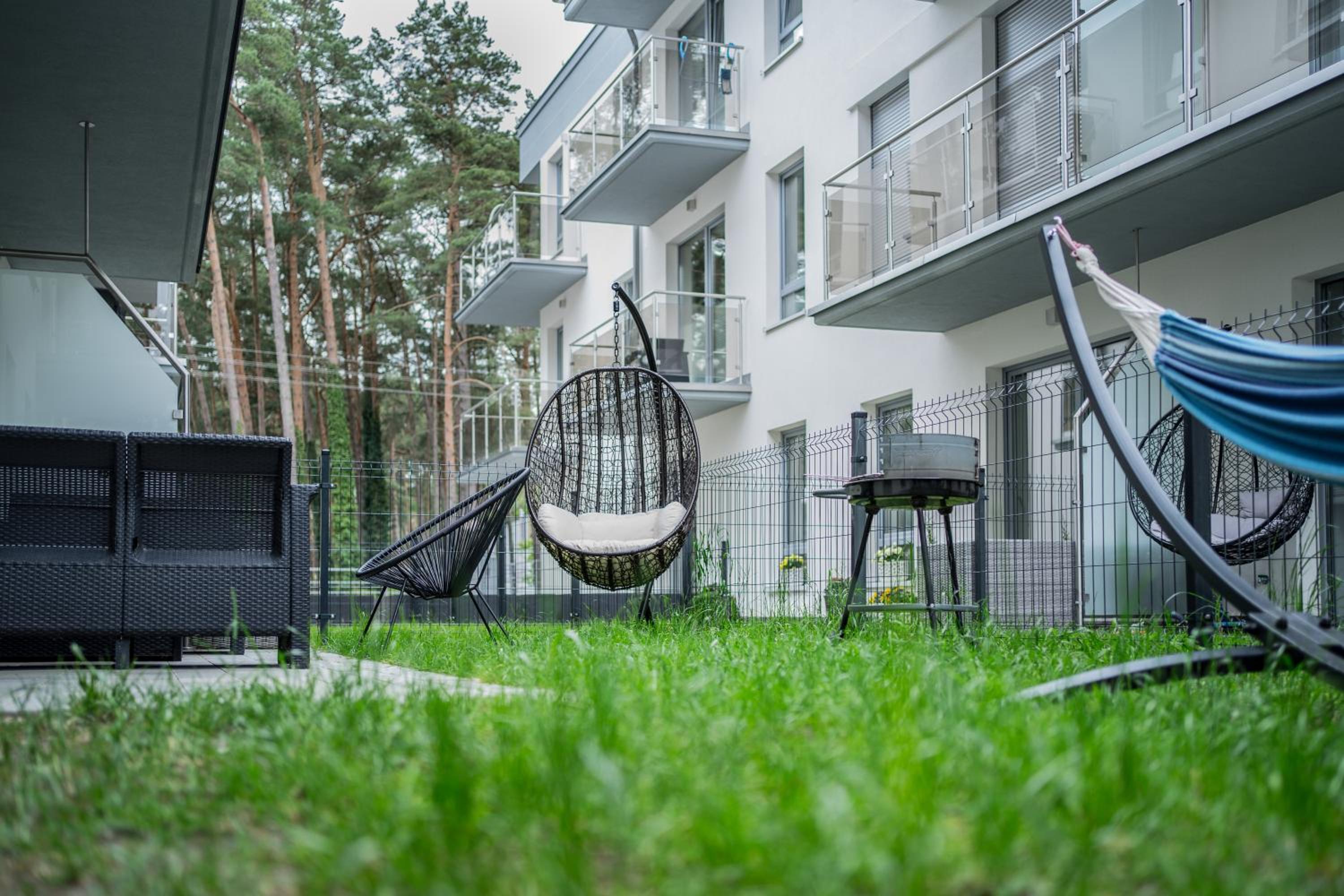 Apartment with Terrace - Photo 5