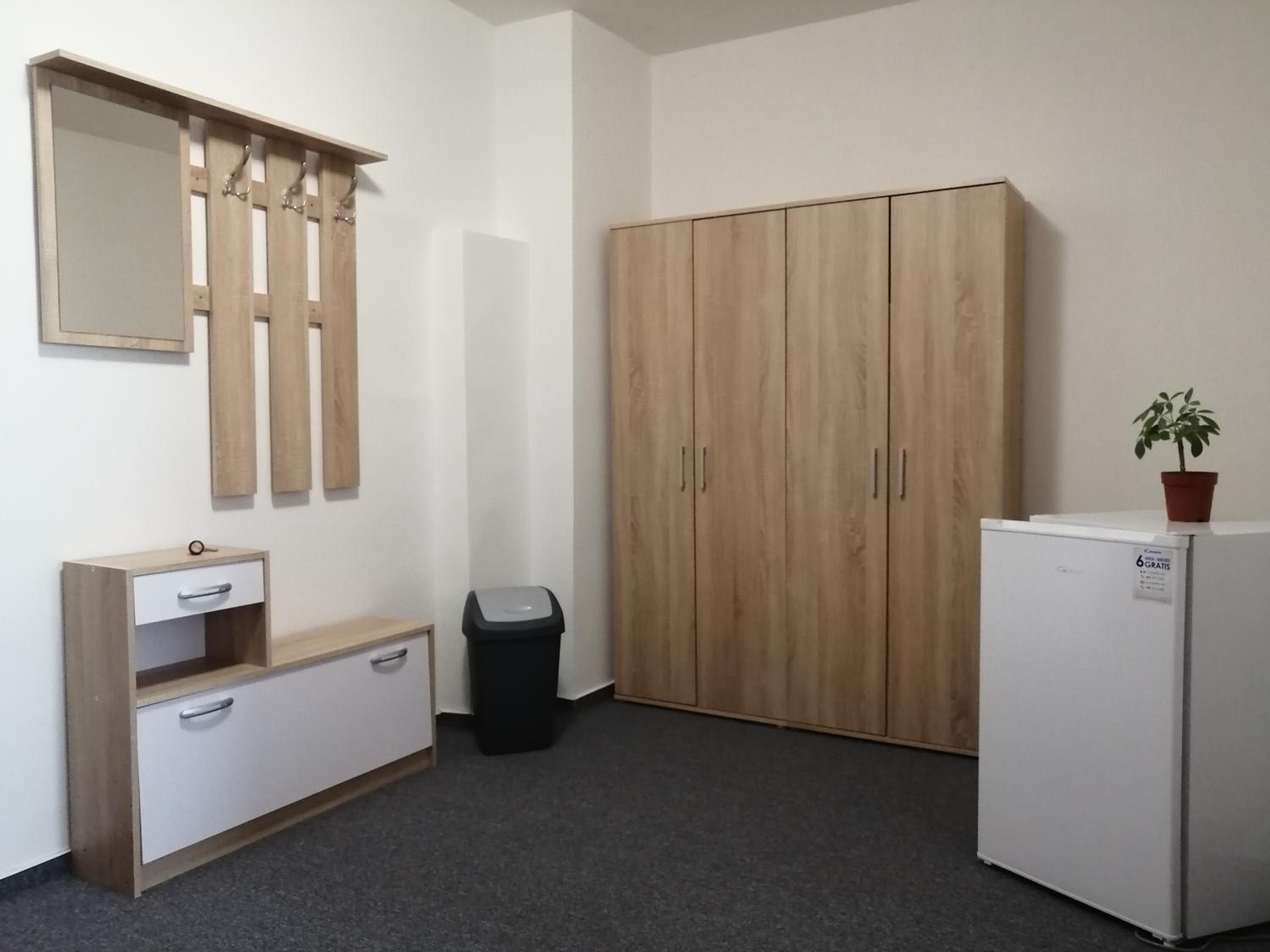 Double or Twin Room - Photo 3