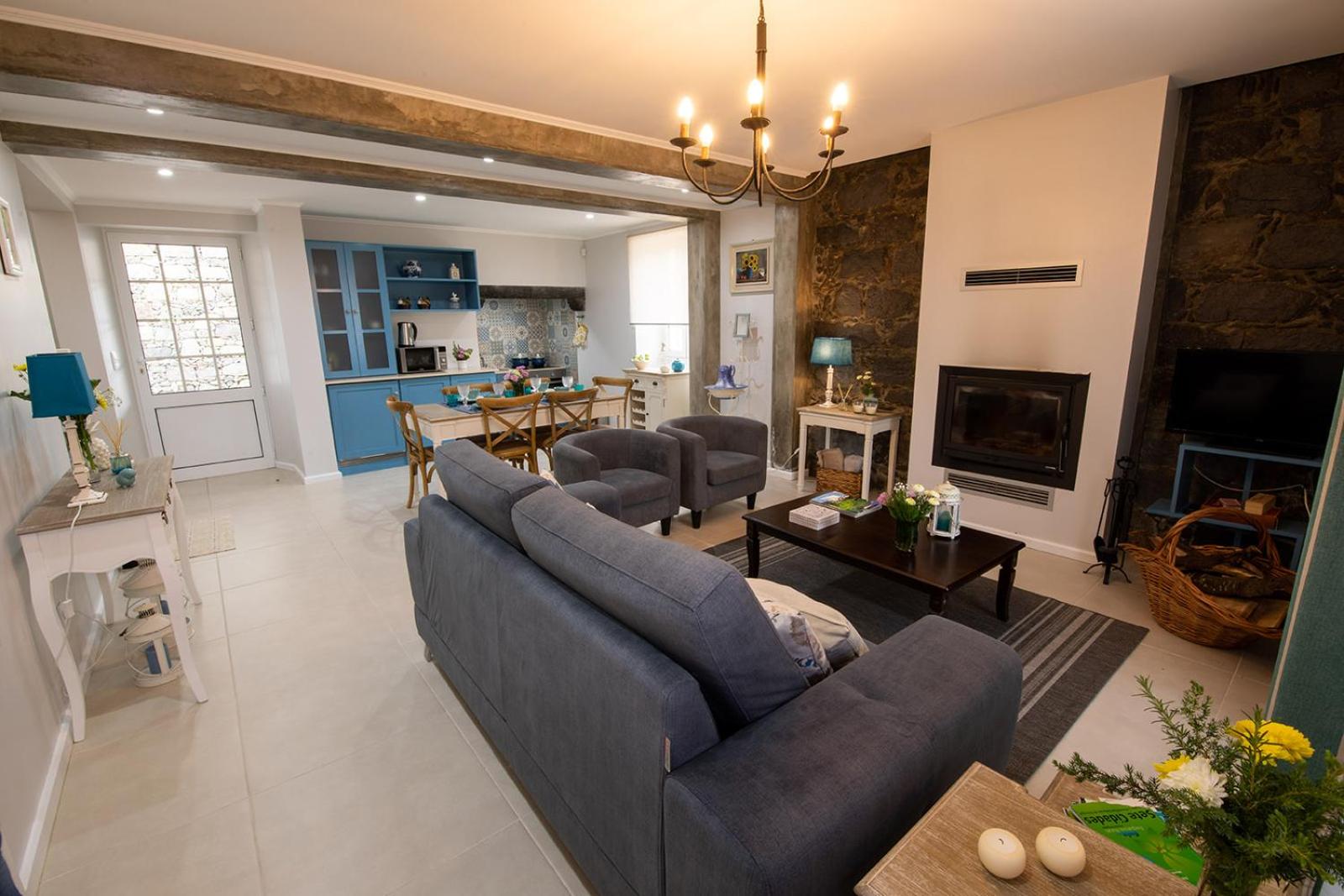 Three-Bedroom House photo 2