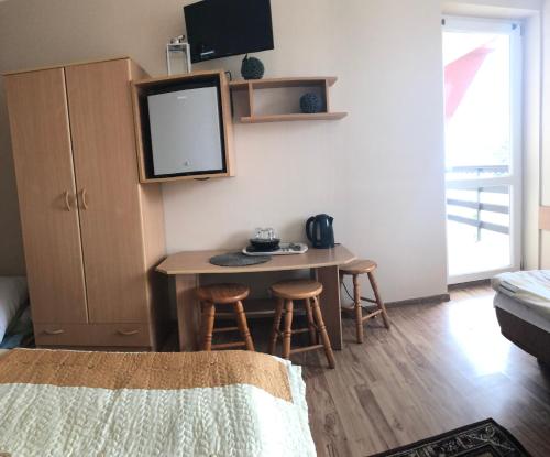 Triple Room with Balcony photo 1
