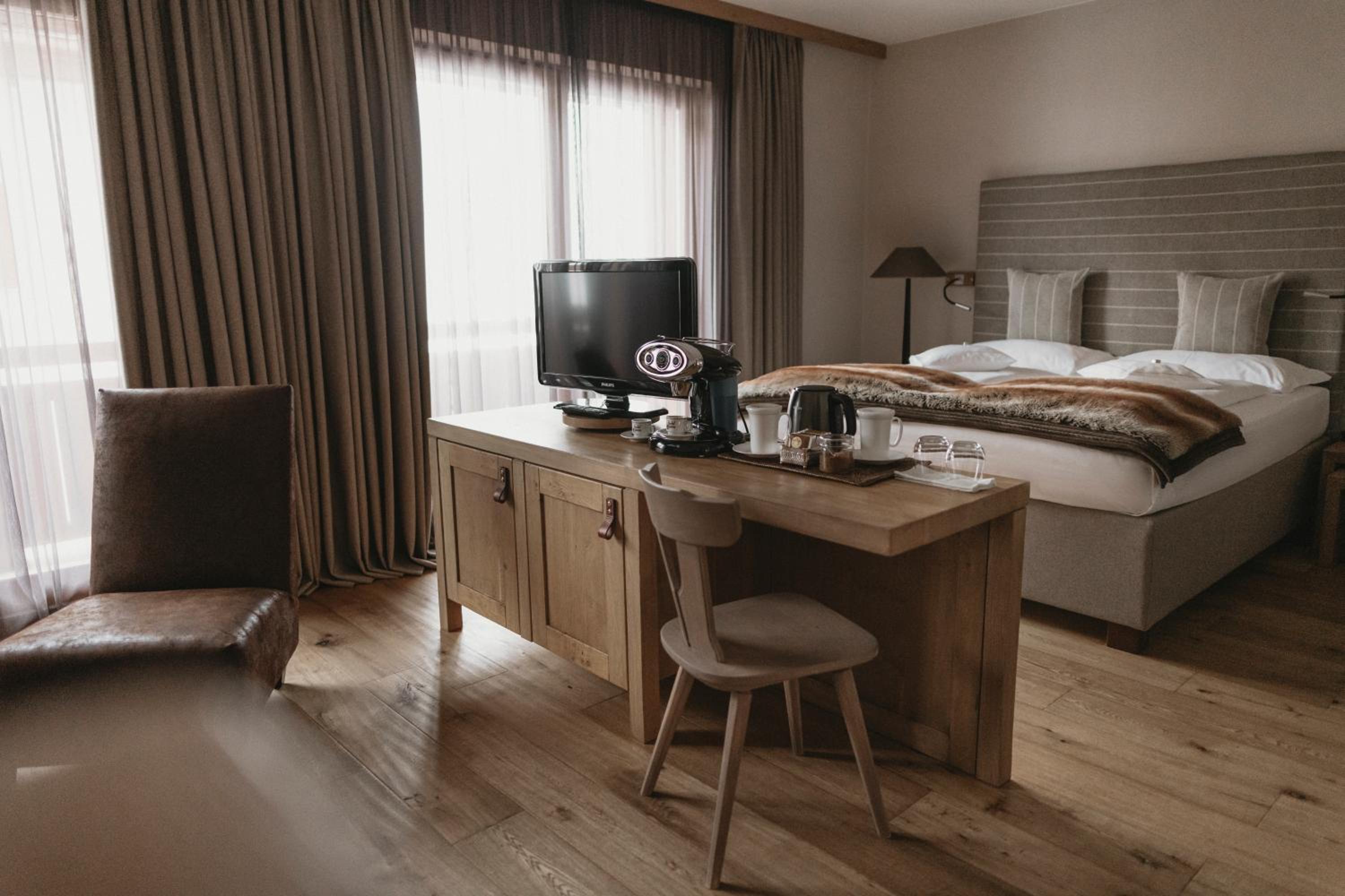 Deluxe Suite photo 3