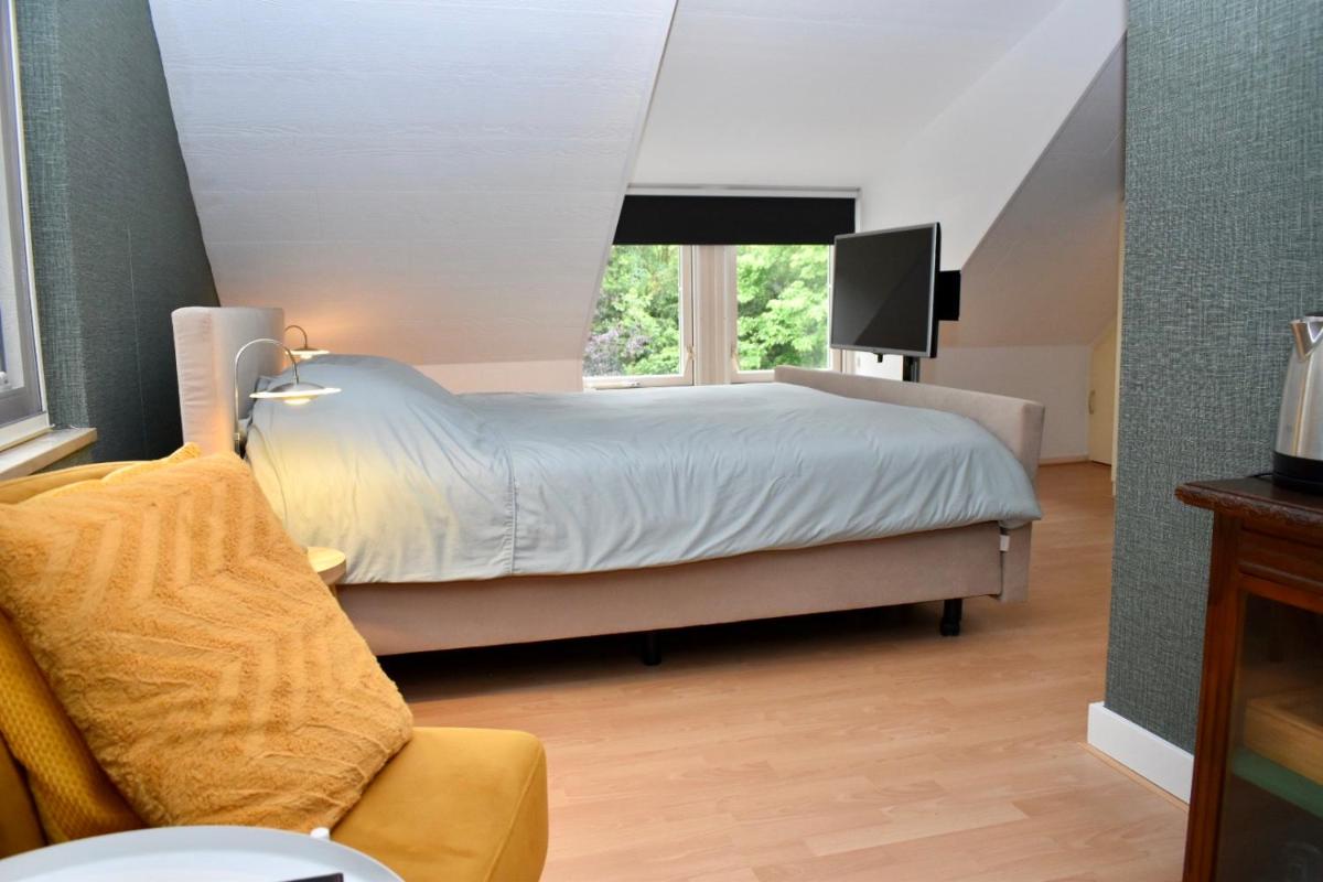 Large Double Room photo 2