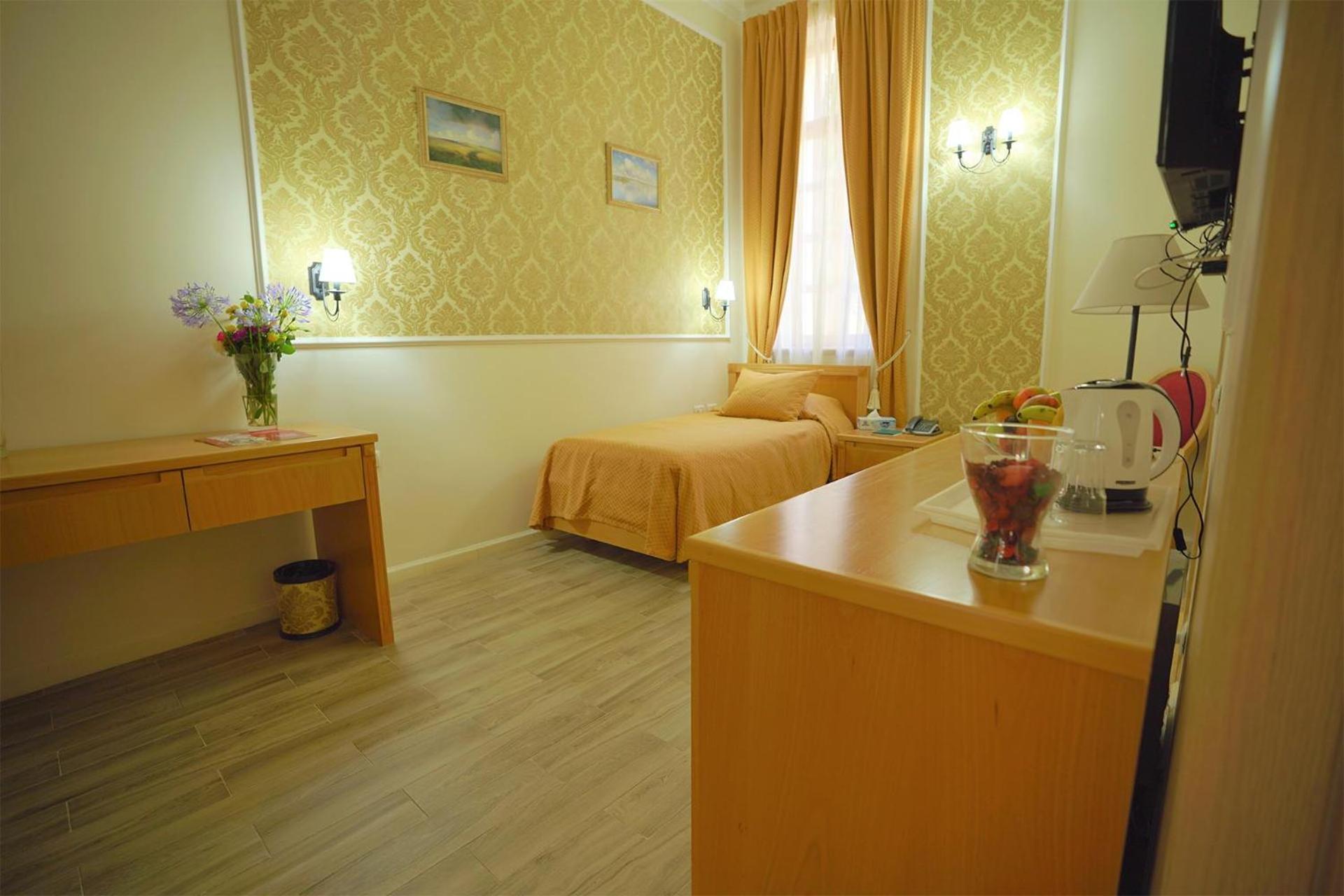 Single Room - Disability Access photo 2