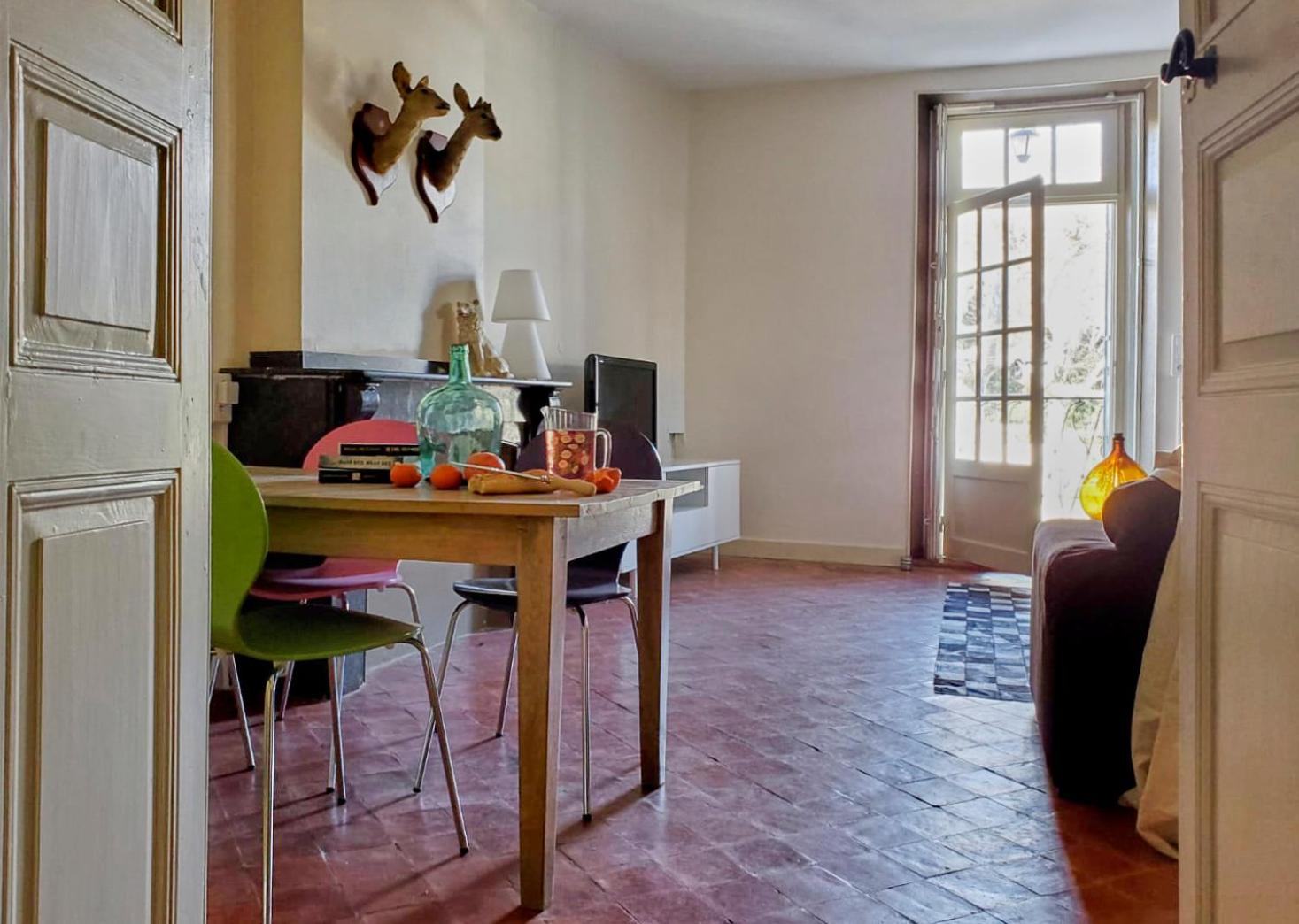 Two-Bedroom Apartment with Terrace photo 2