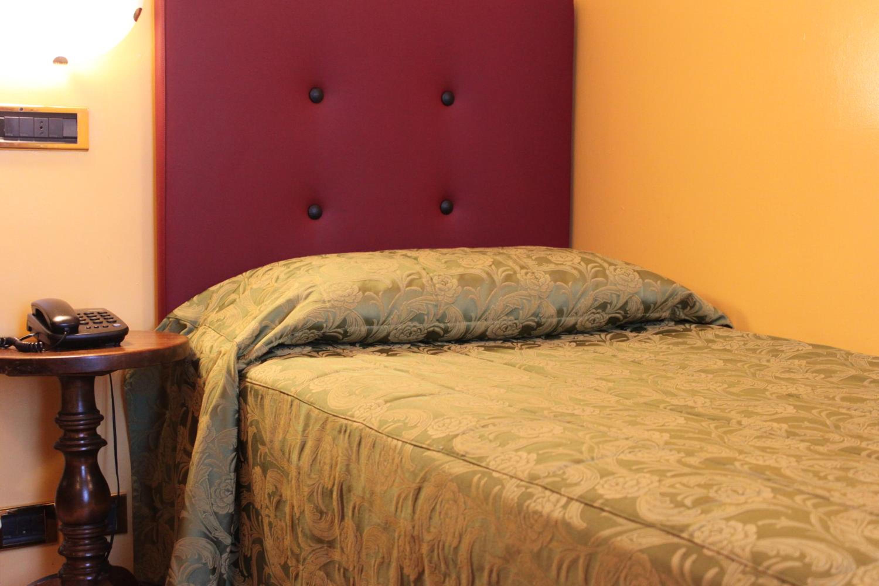 Economy Single Room
