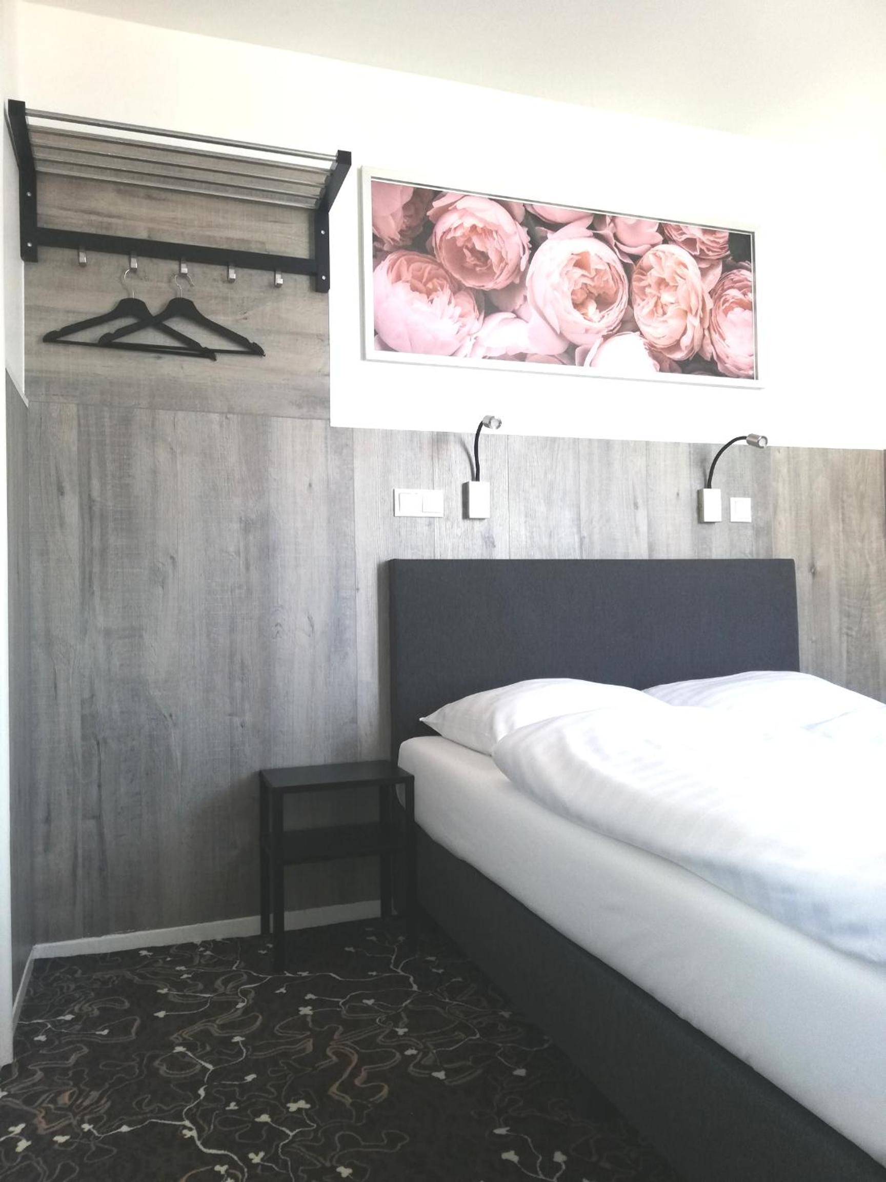 Basic Double Room photo 1