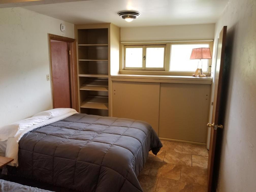 Two-Bedroom House photo 3