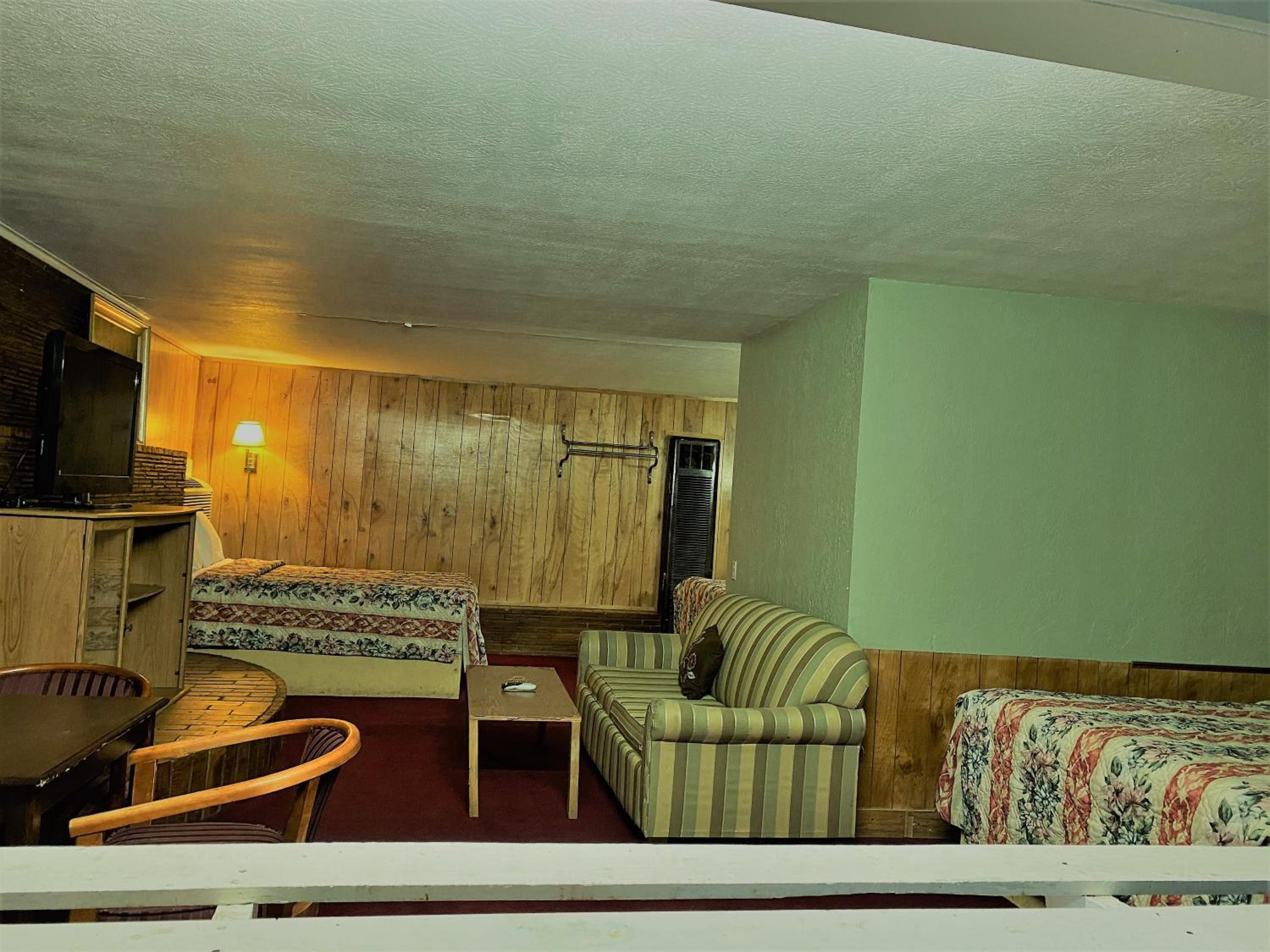 Deluxe Triple Room - Photo 4