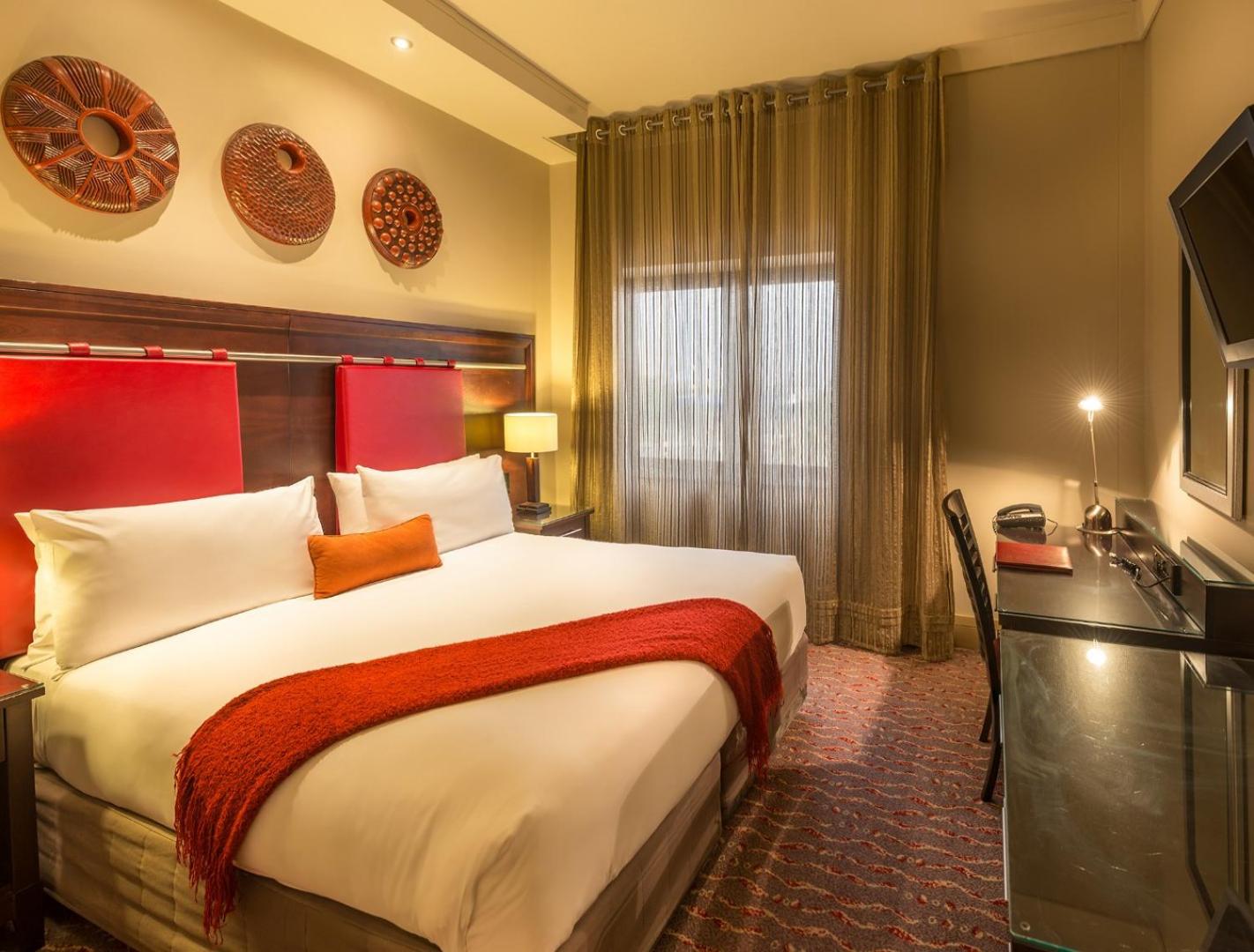 Executive Suite - Photo 1
