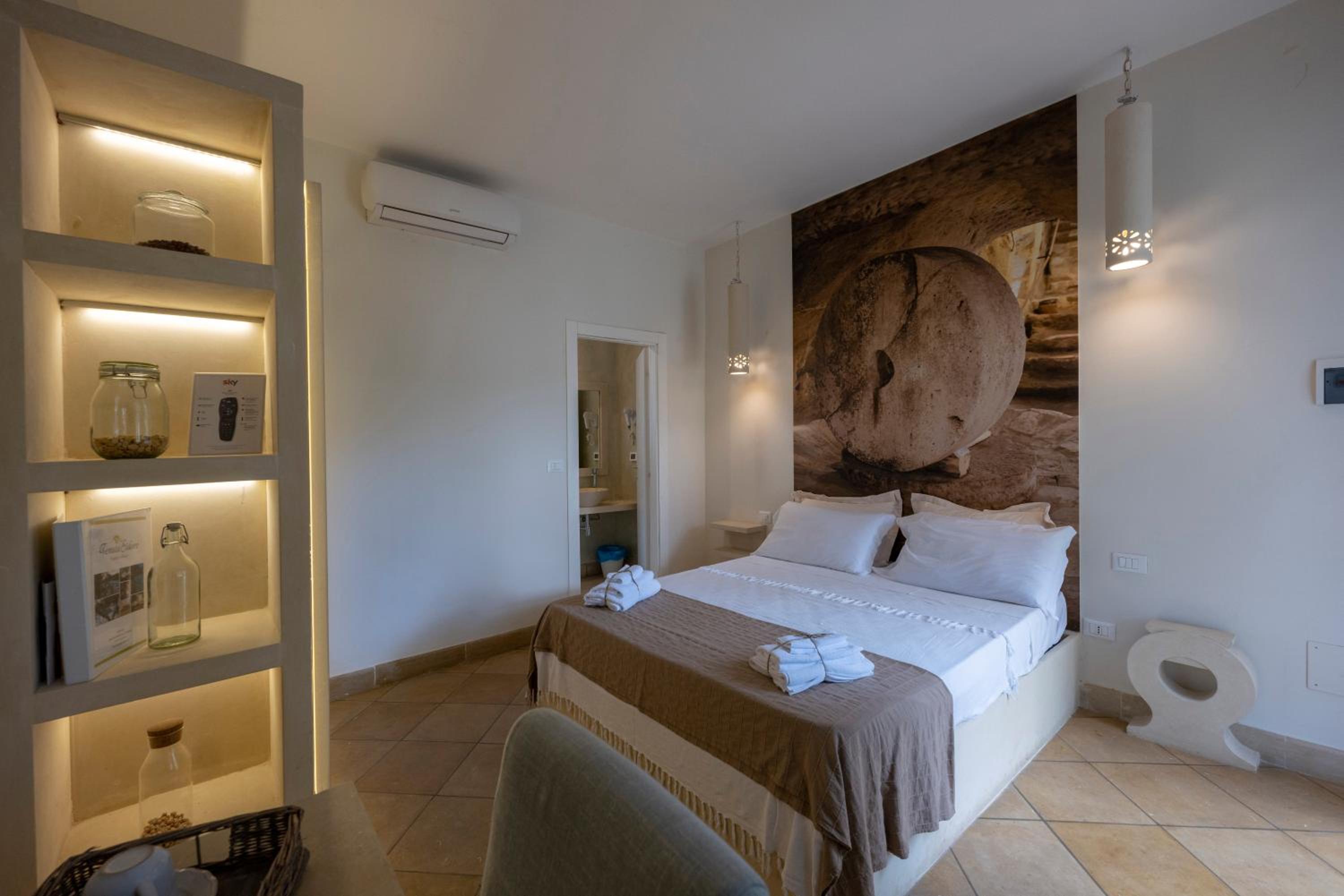Double Room - Photo 21