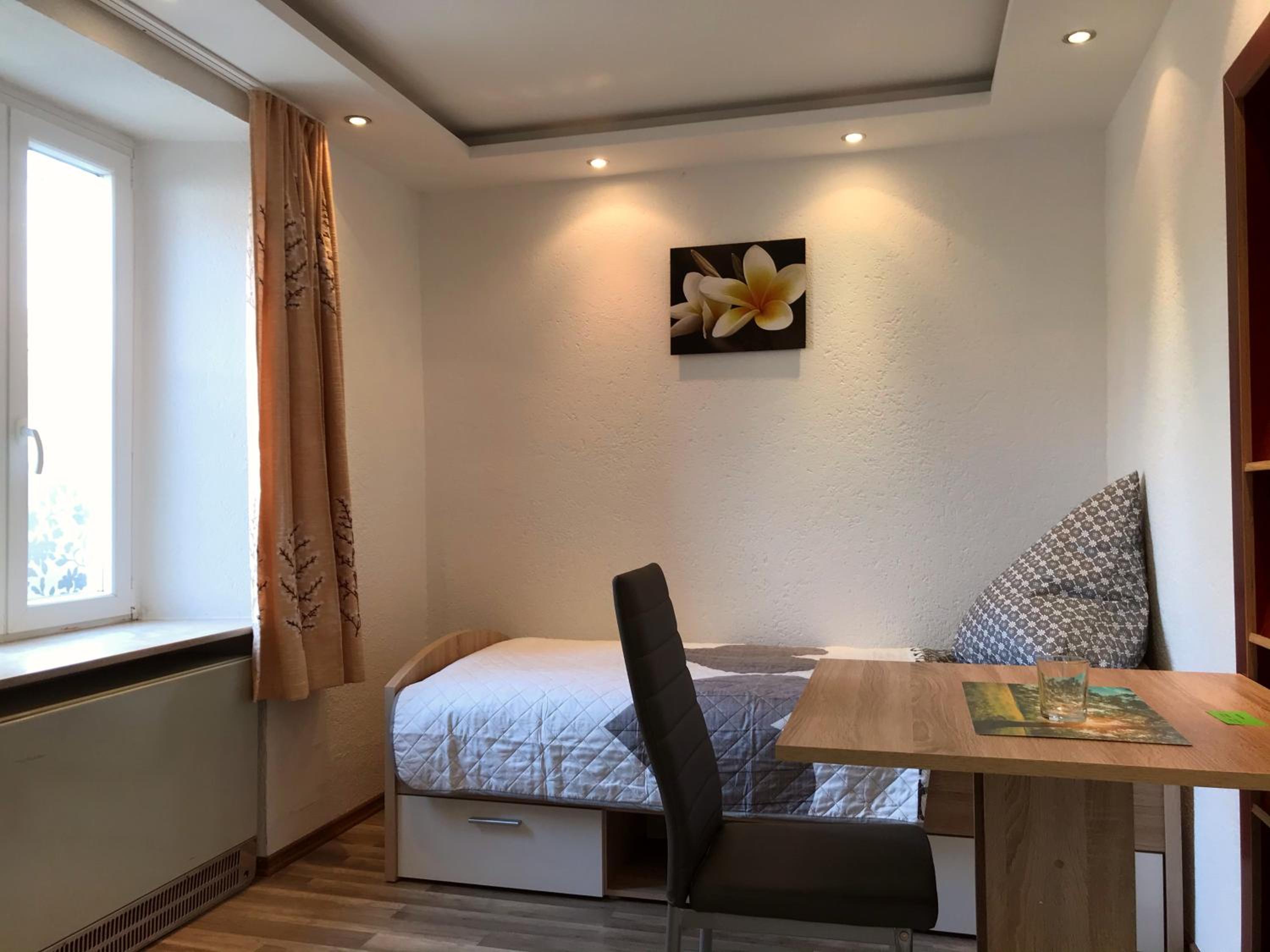 Single Room photo 3