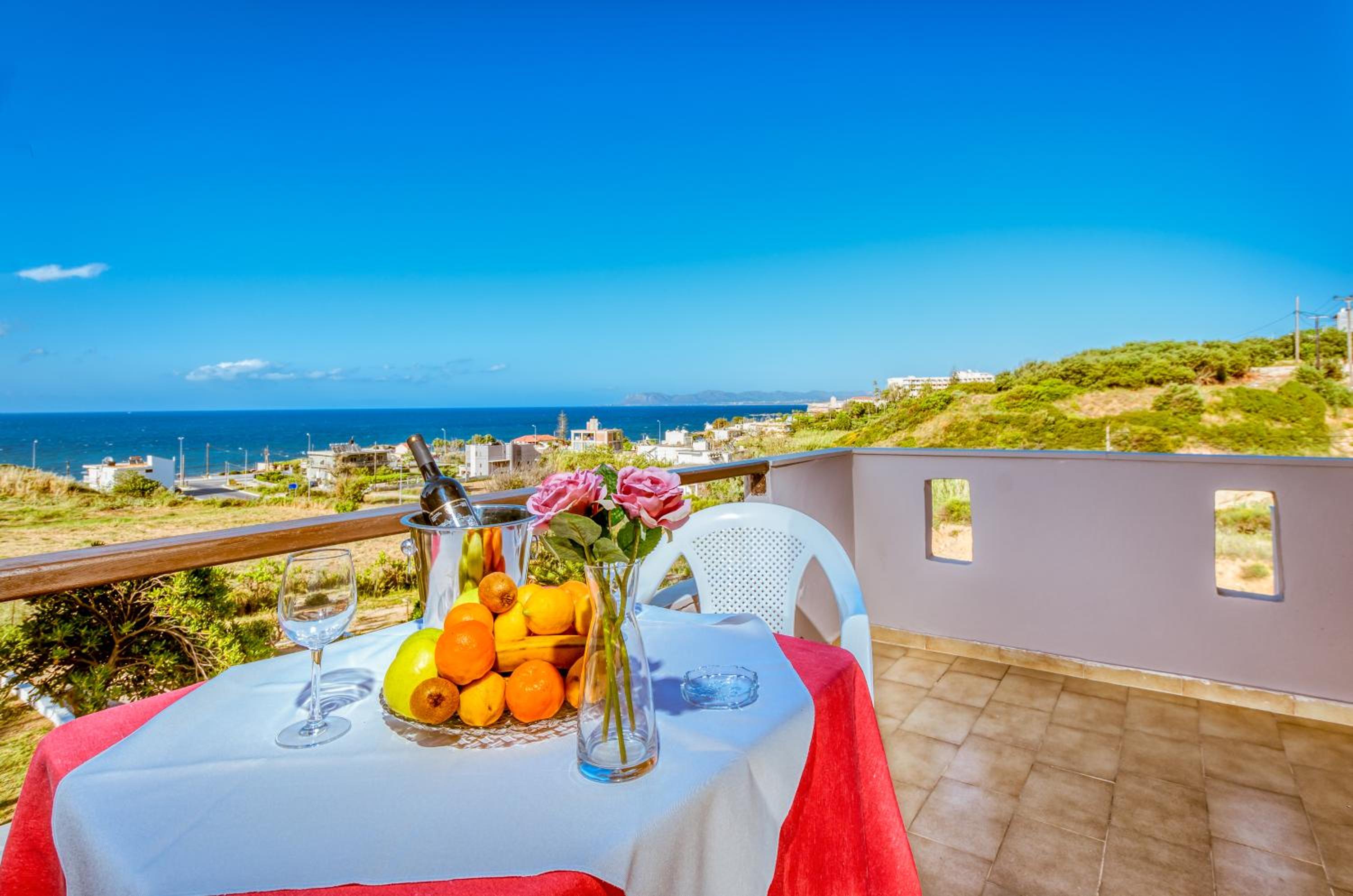 Studio with Sea View - Photo 15