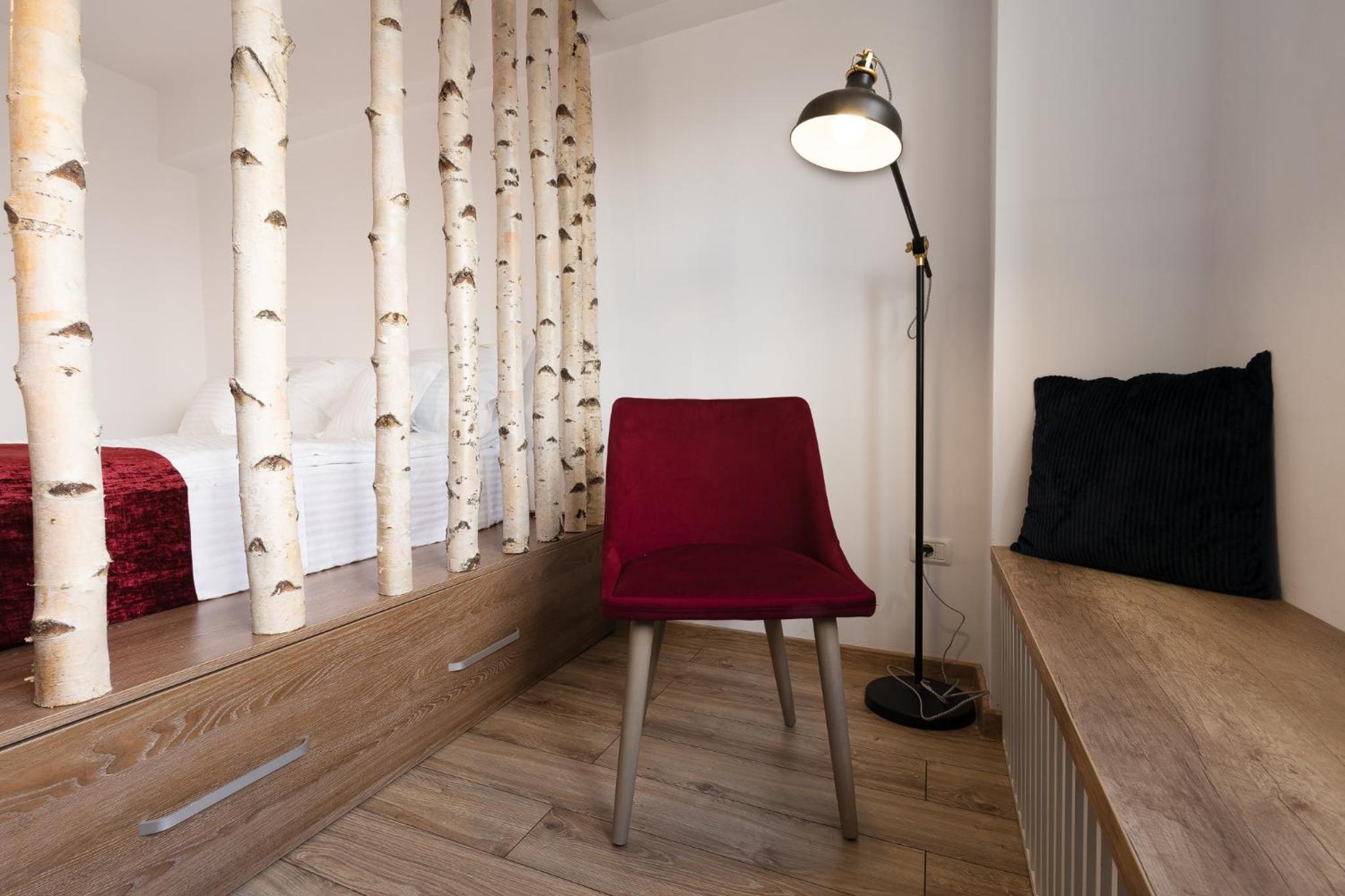One-Bedroom Apartment - Photo 7