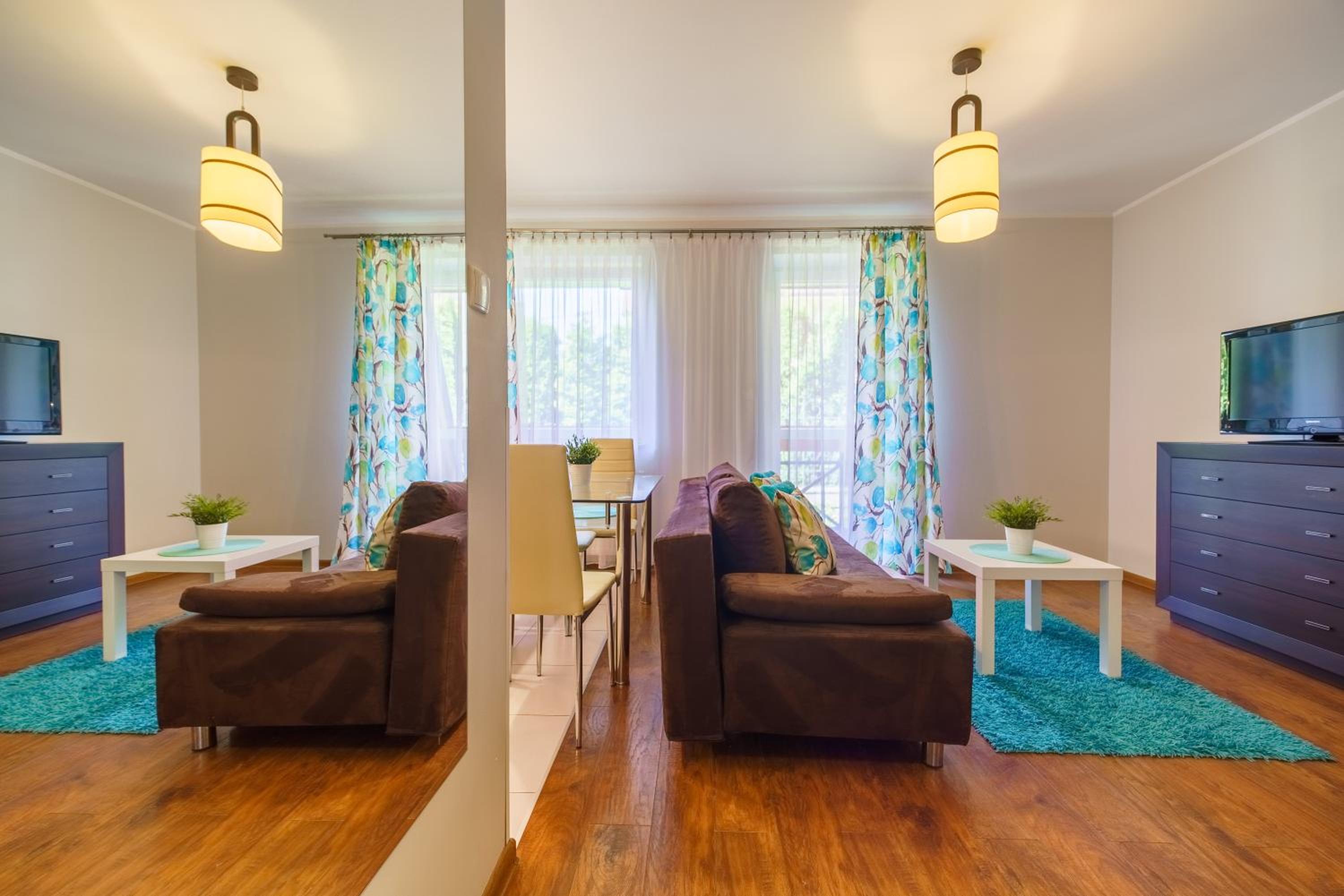 One-Bedroom Apartment with Balcony photo 2
