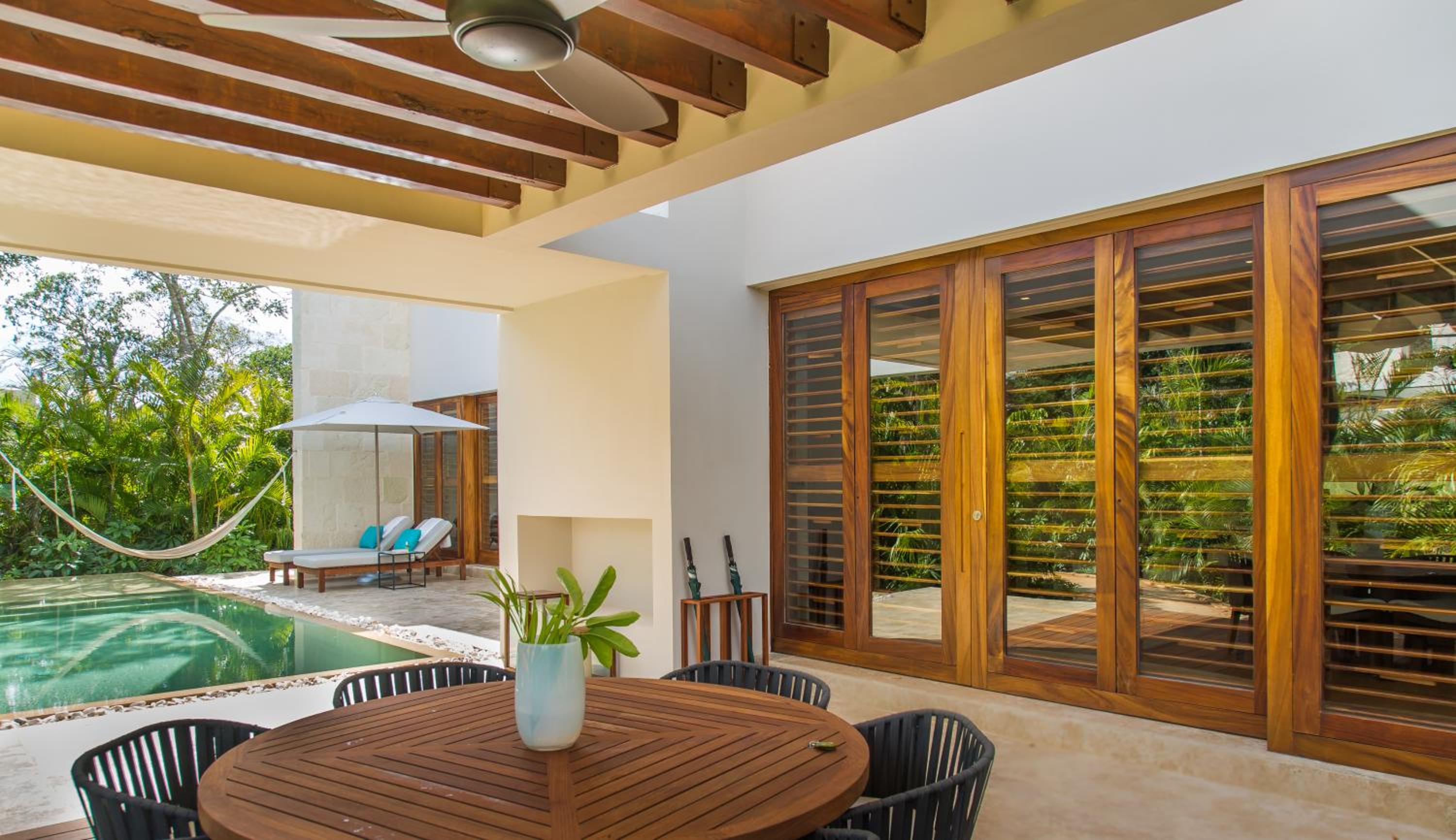 Deluxe Family Room - Photo 7