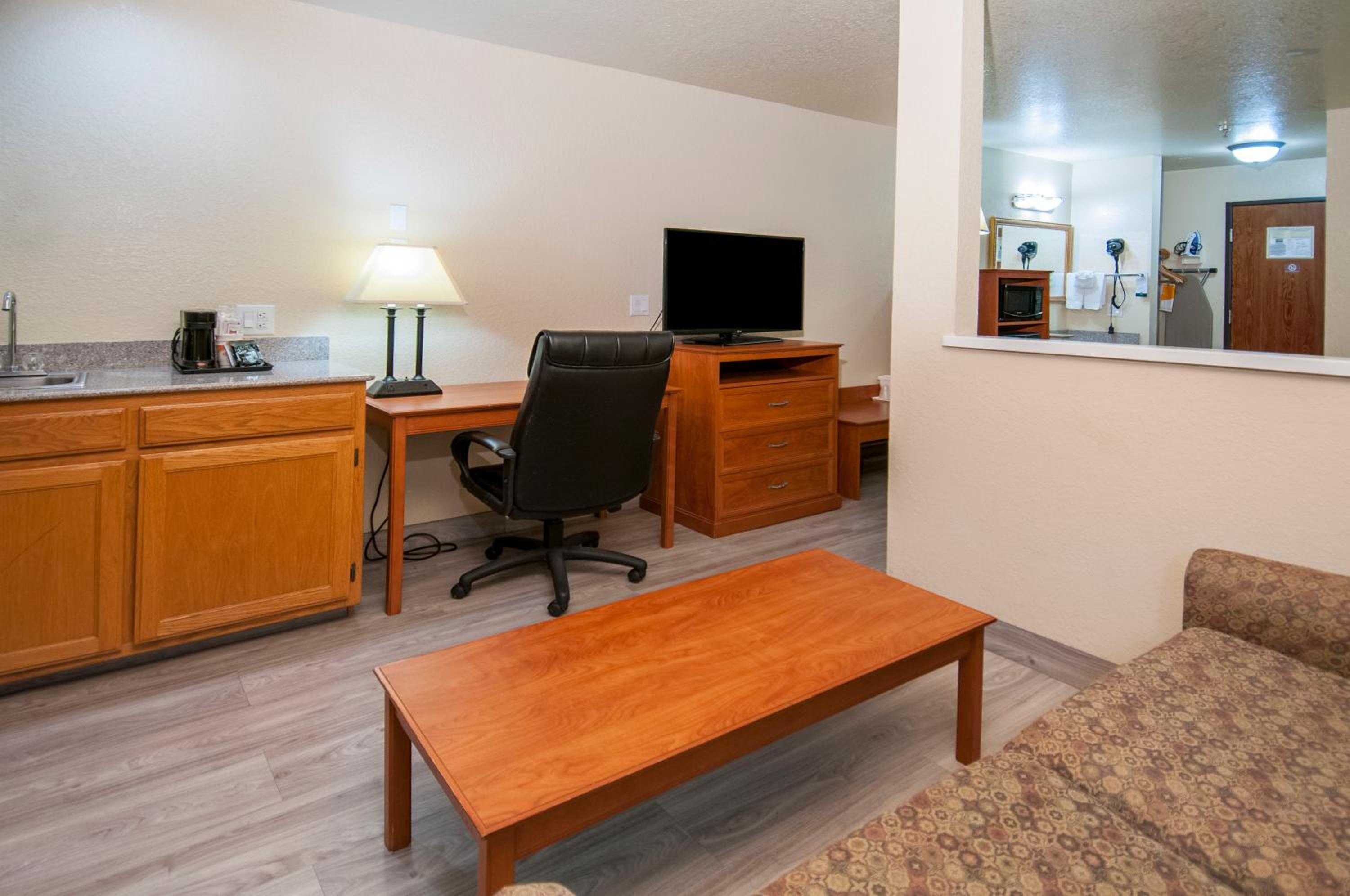 King Room - Pet Friendly/Non-Smoking photo 2