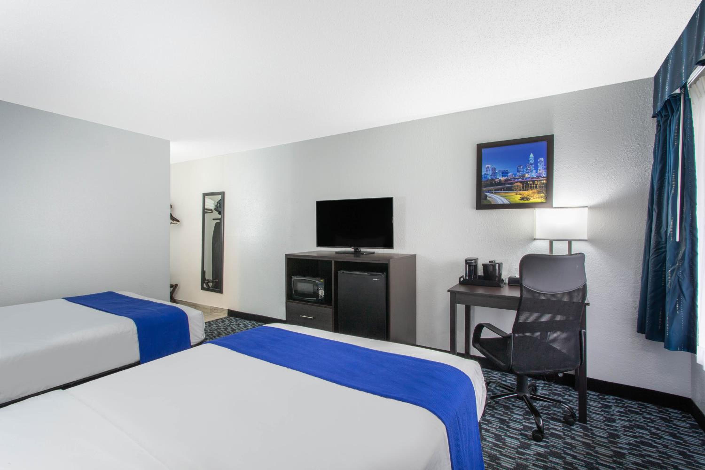 Double Room with Two Double Beds - Non-Smoking
