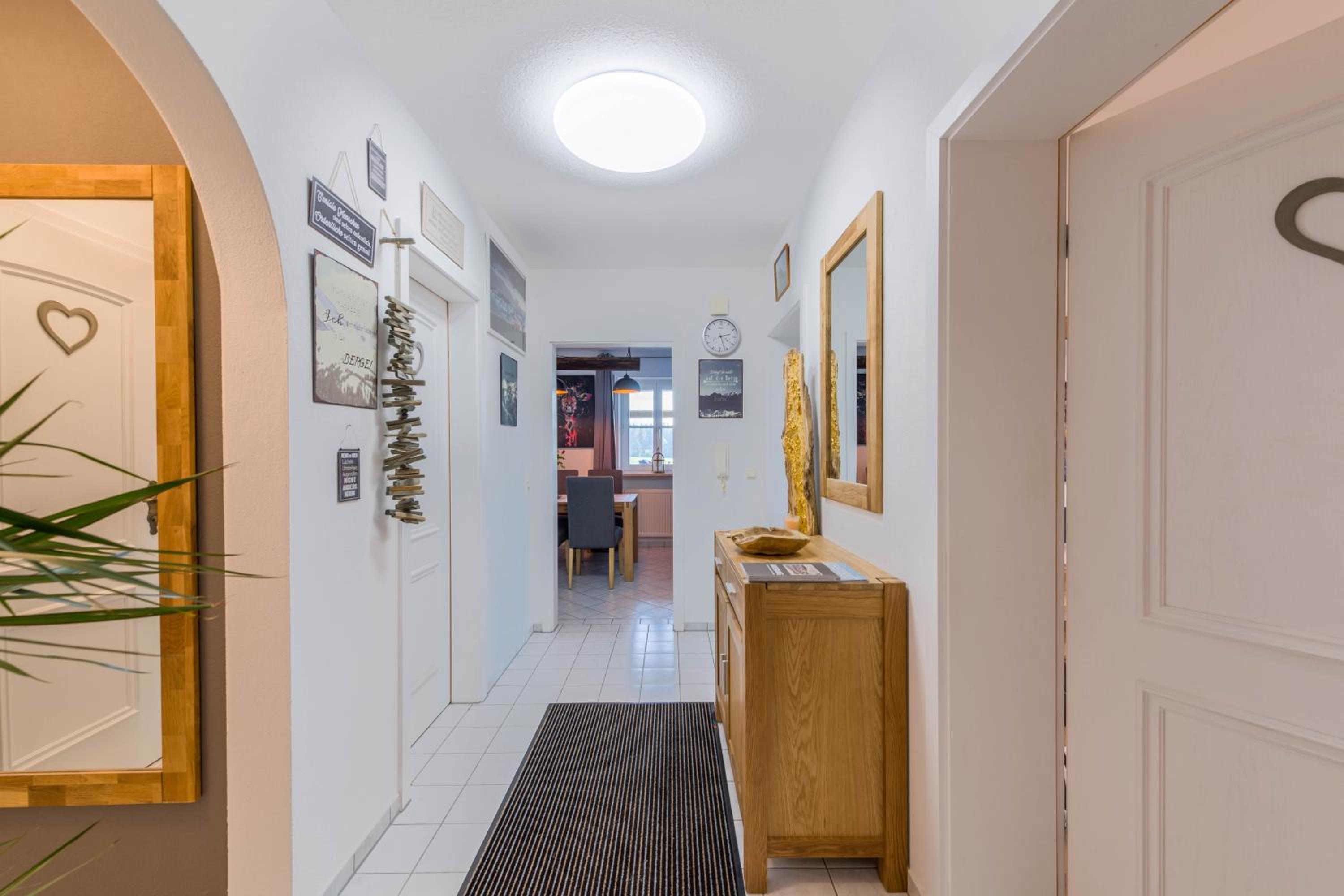 Two-Bedroom Deluxe Apartment with Balcony