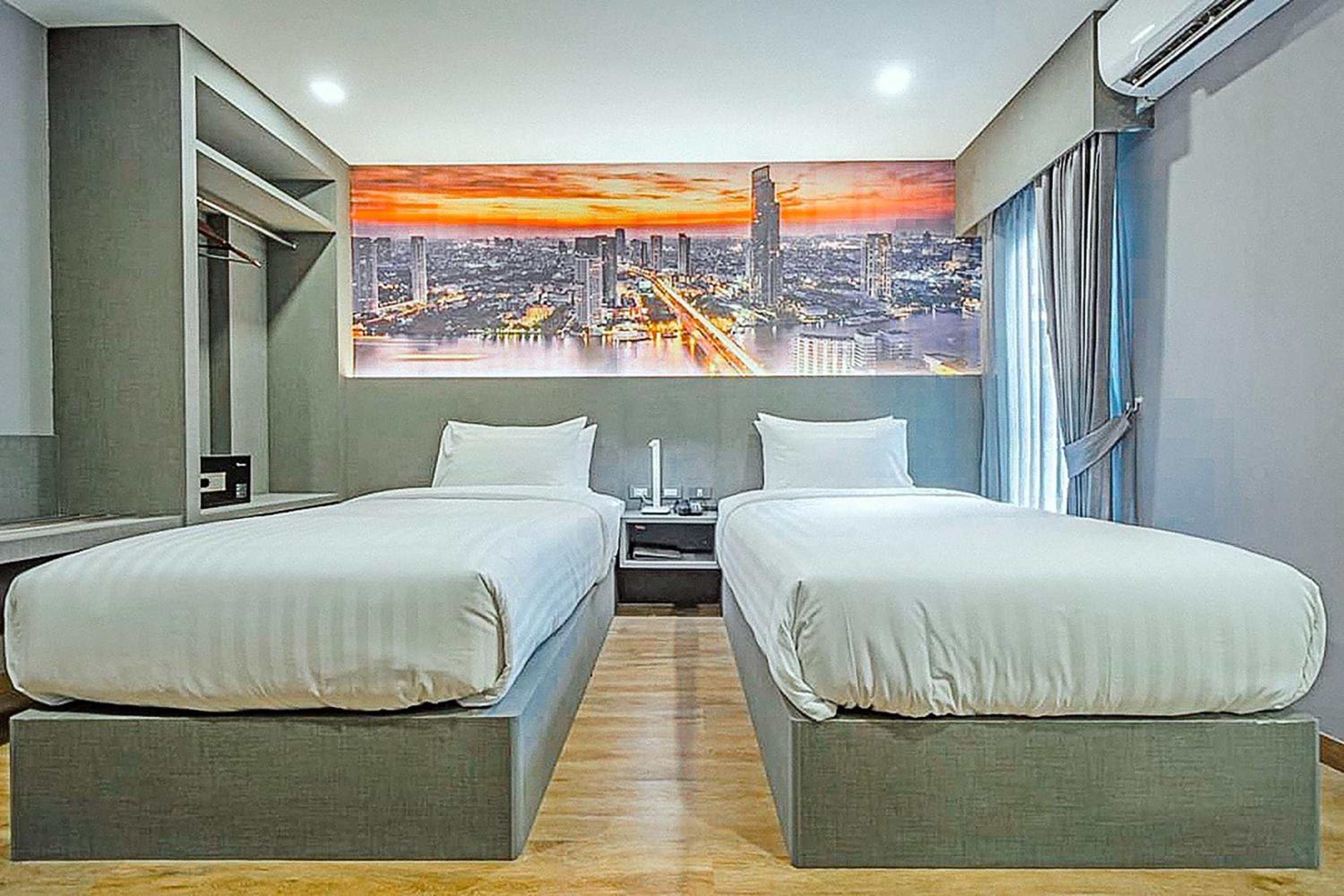 Deluxe Twin Room photo 3