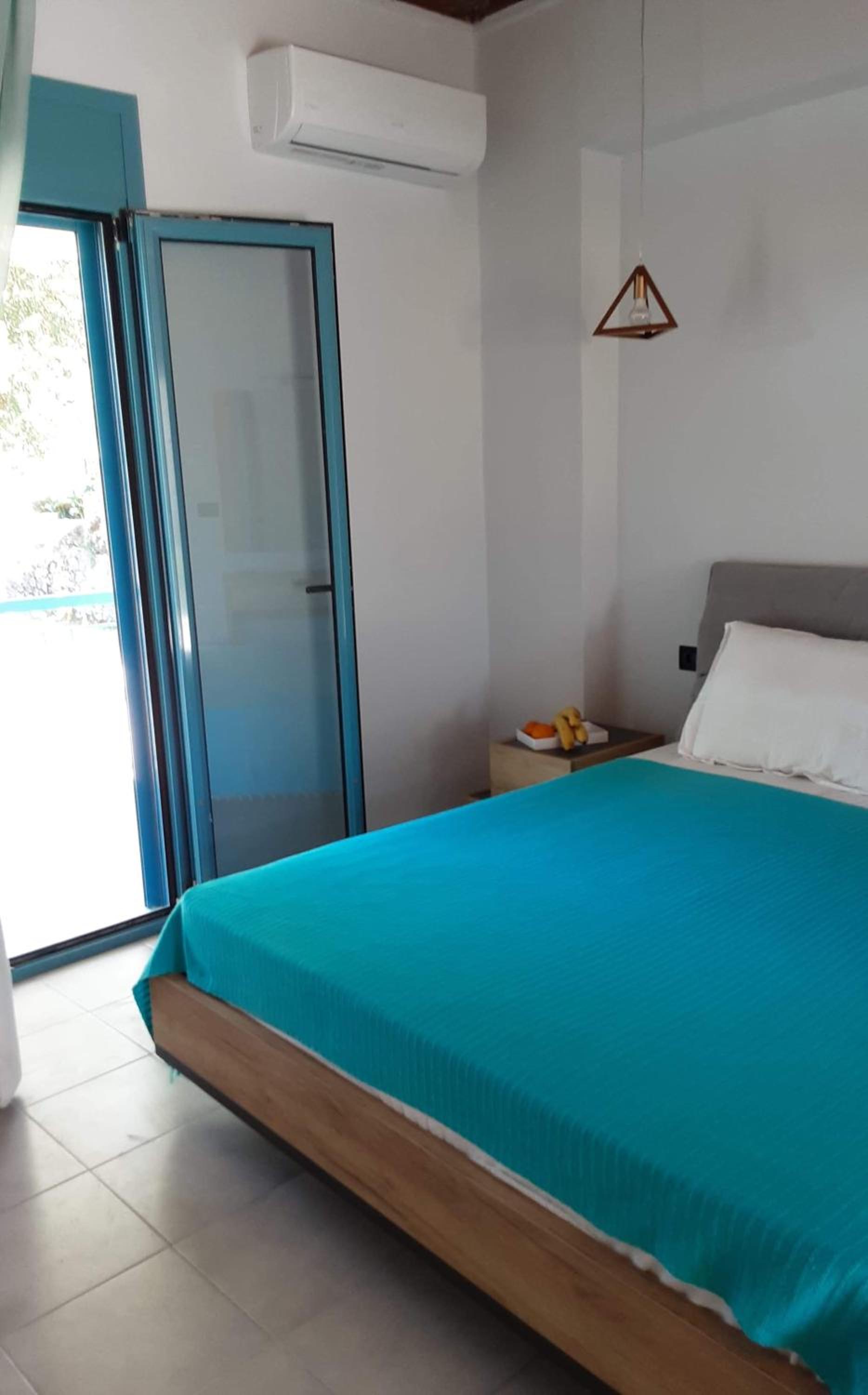Deluxe Double Room with Balcony photo 3