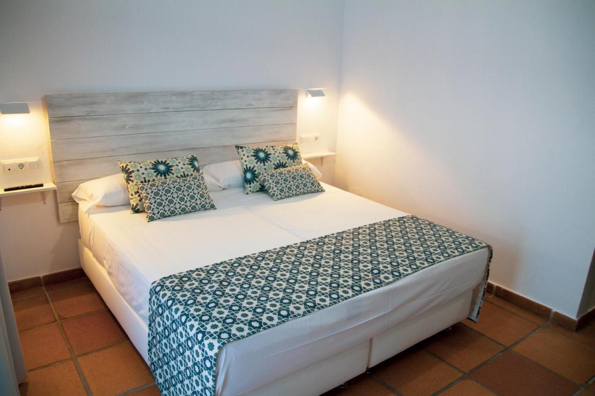 Double or Twin Room with Balcony