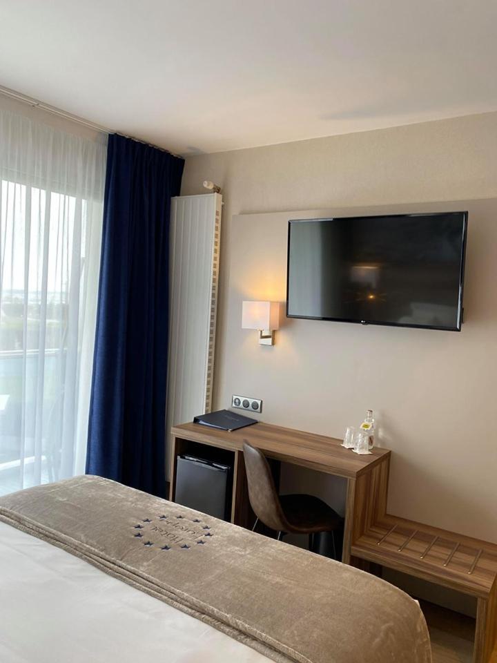 Elegance Double Room with Garden View  - Photo 10