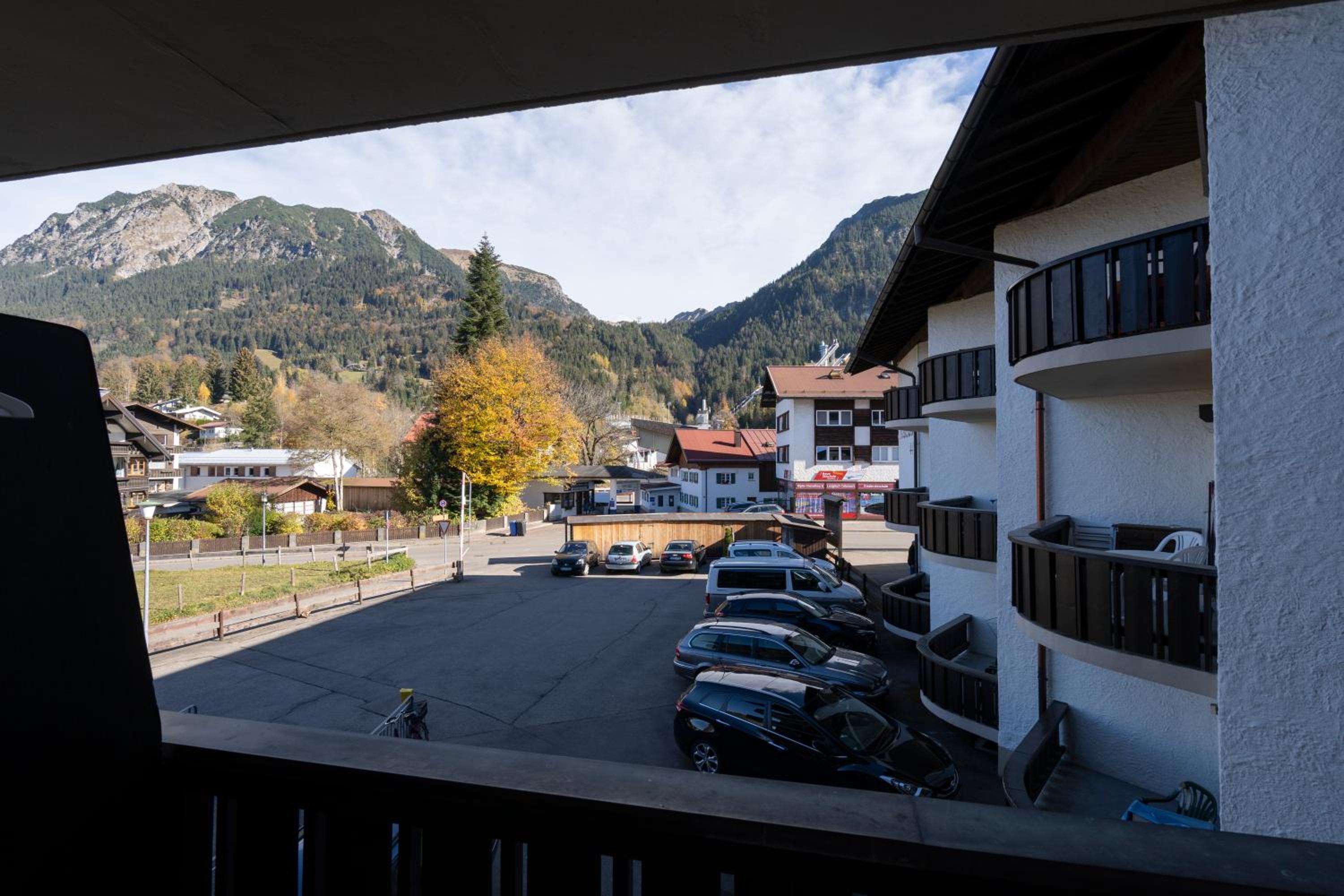 Apartment with Balcony photo 2