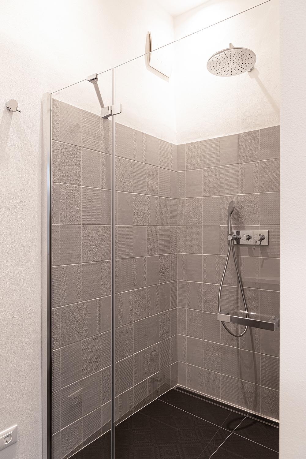 Two-Bedroom Apartment - Annex 492 ft - Photo 2