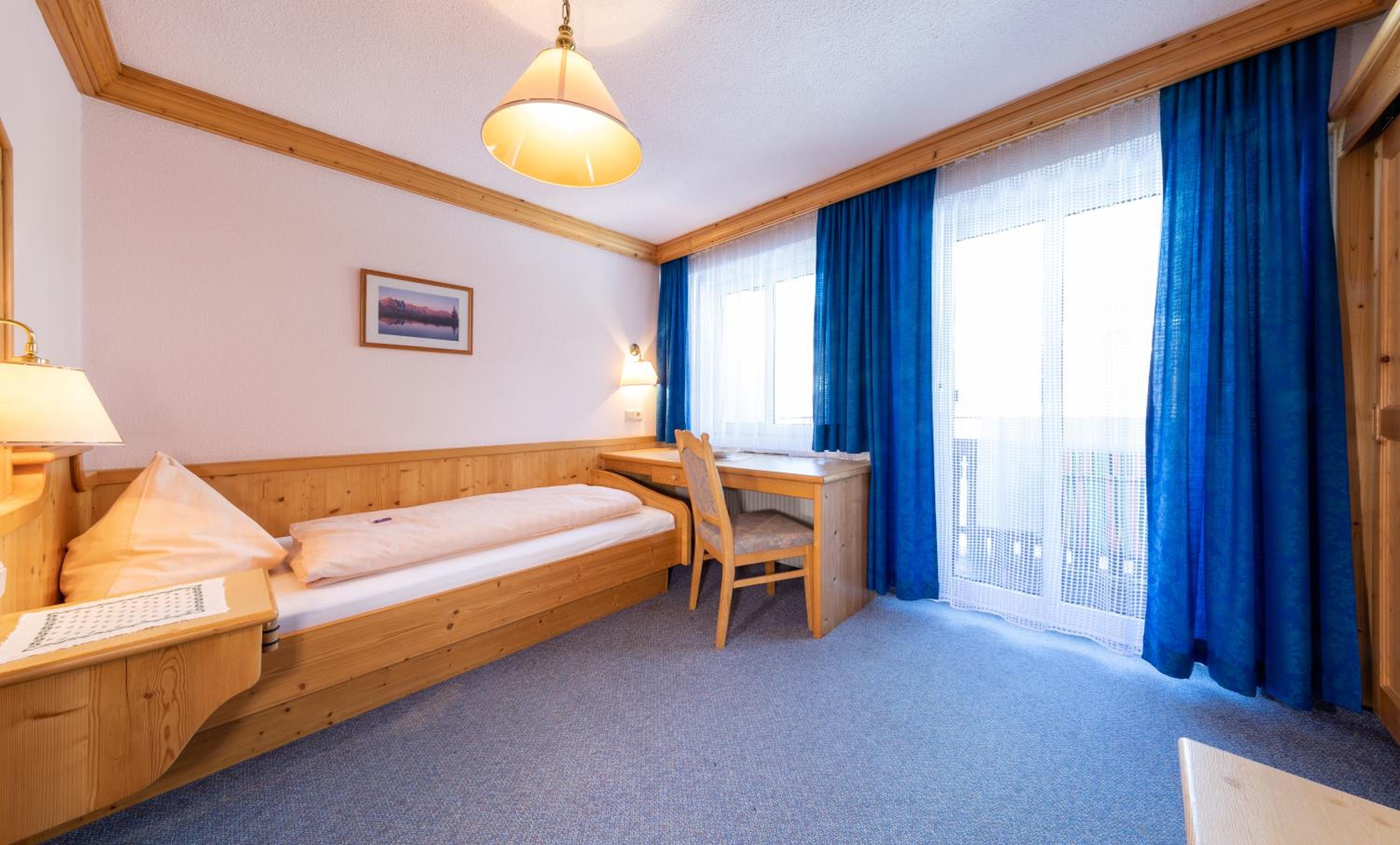 Single Room photo 3