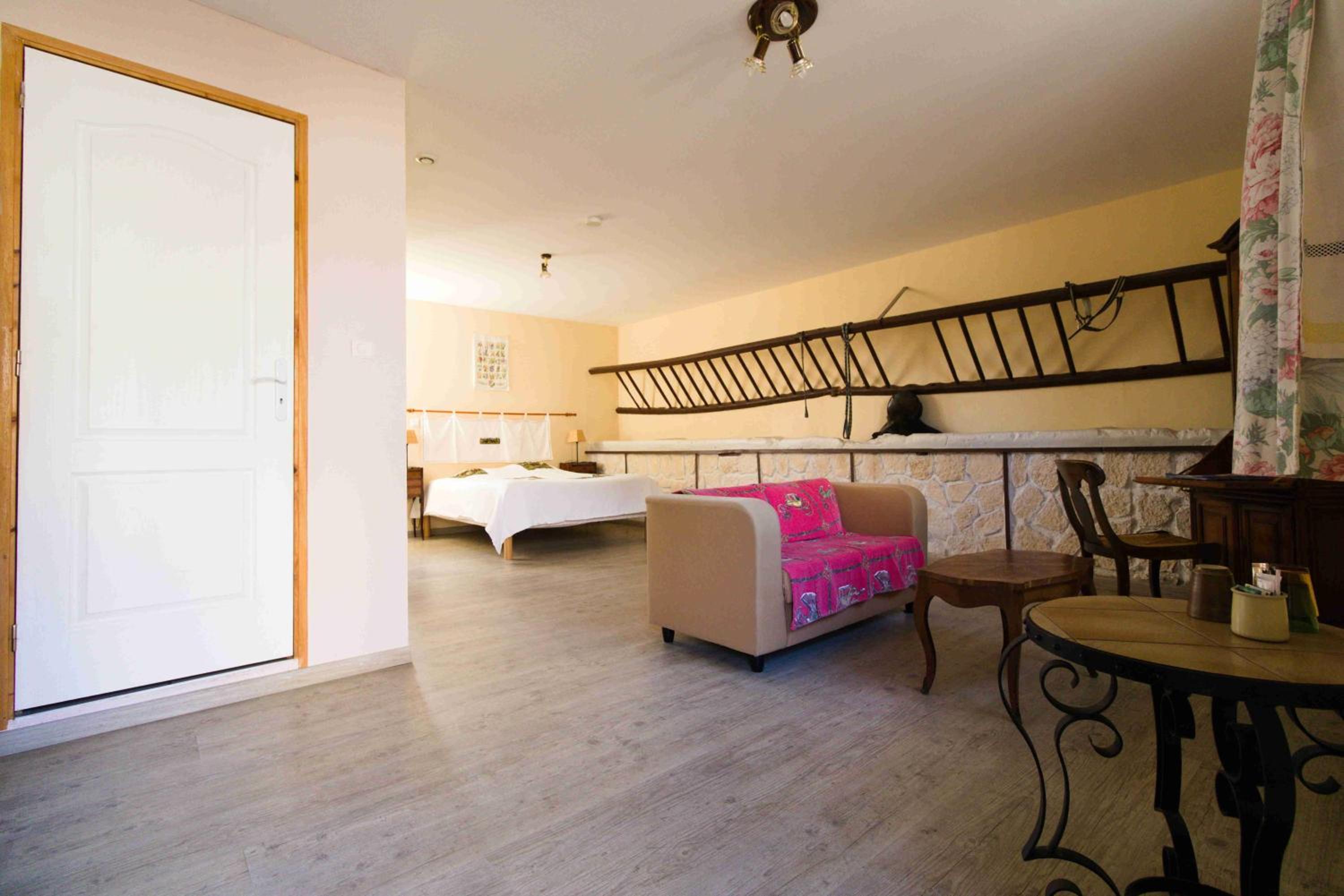 Superior Double Room - Photo 2