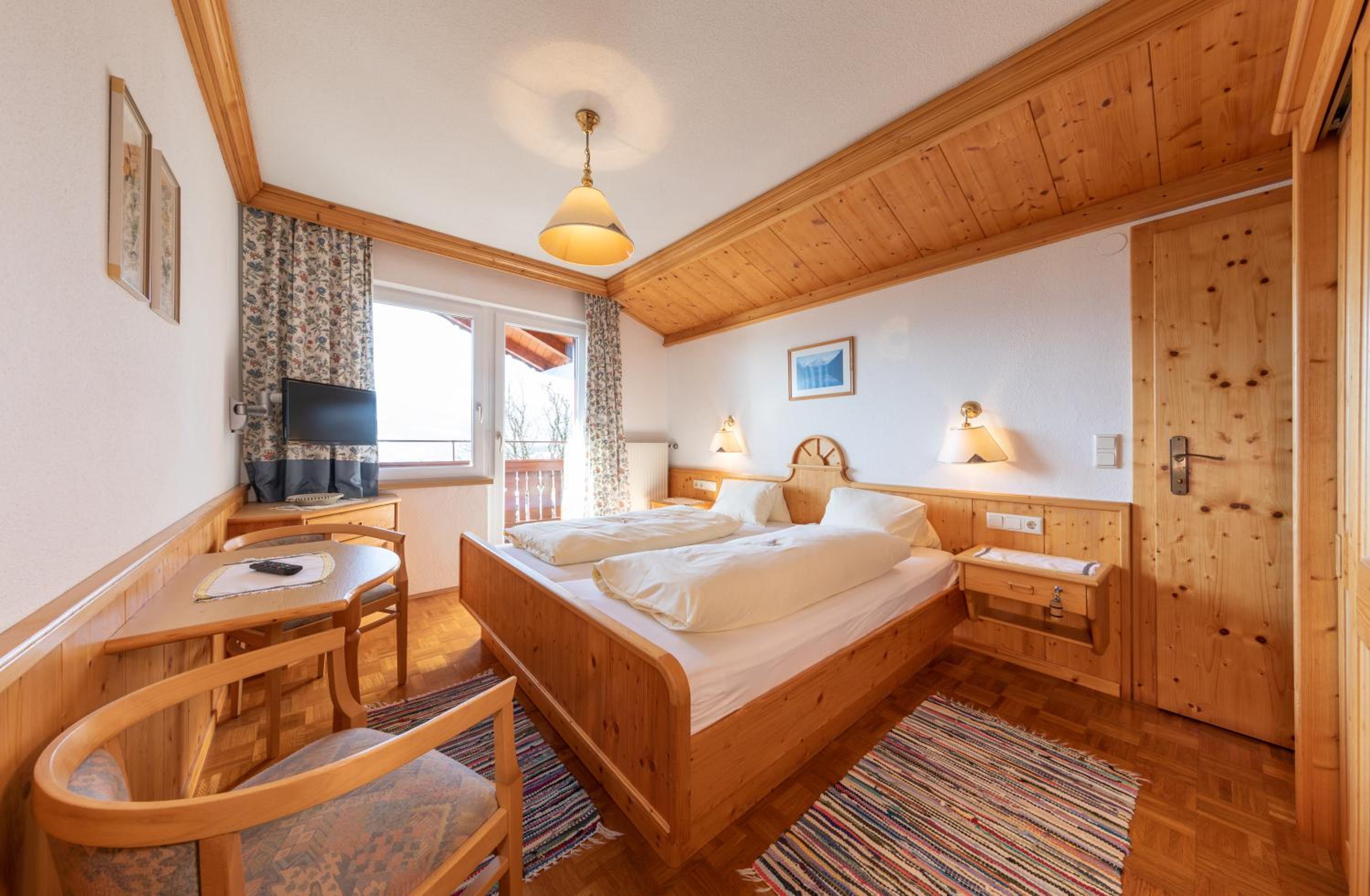 Double Room with Balcony photo 3