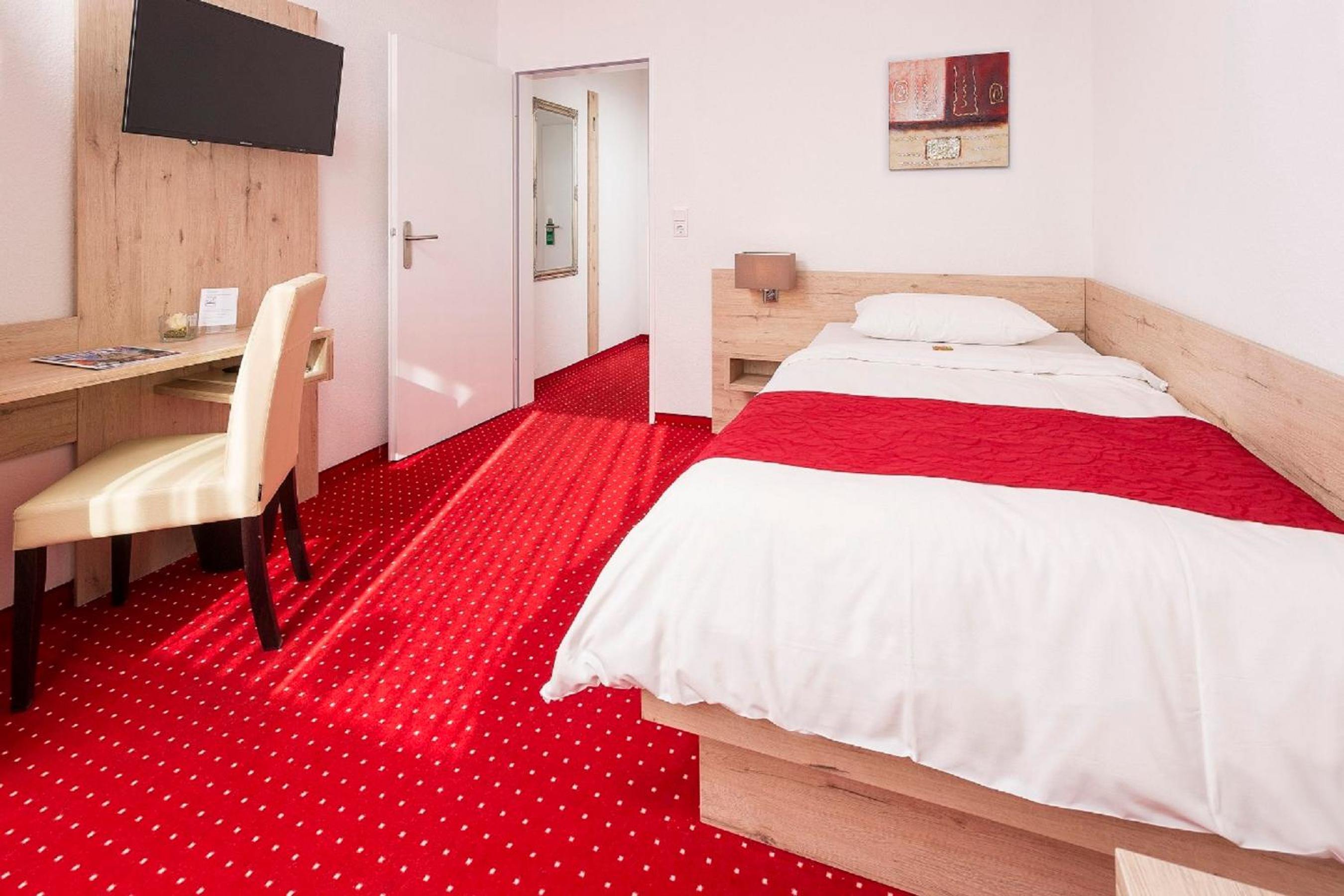 Triple Room - Photo 2