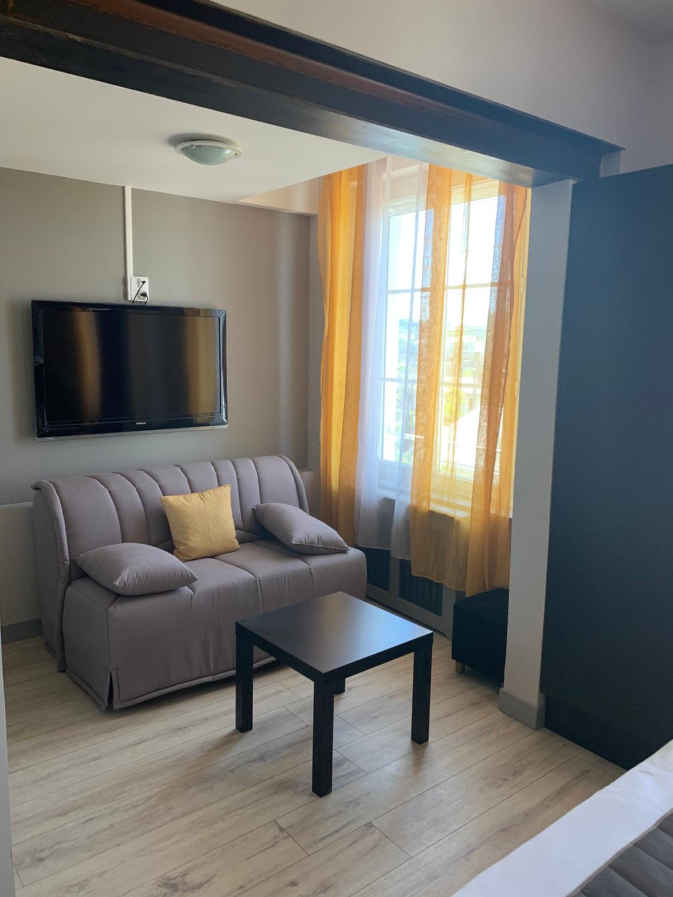 Large Double Room photo 2