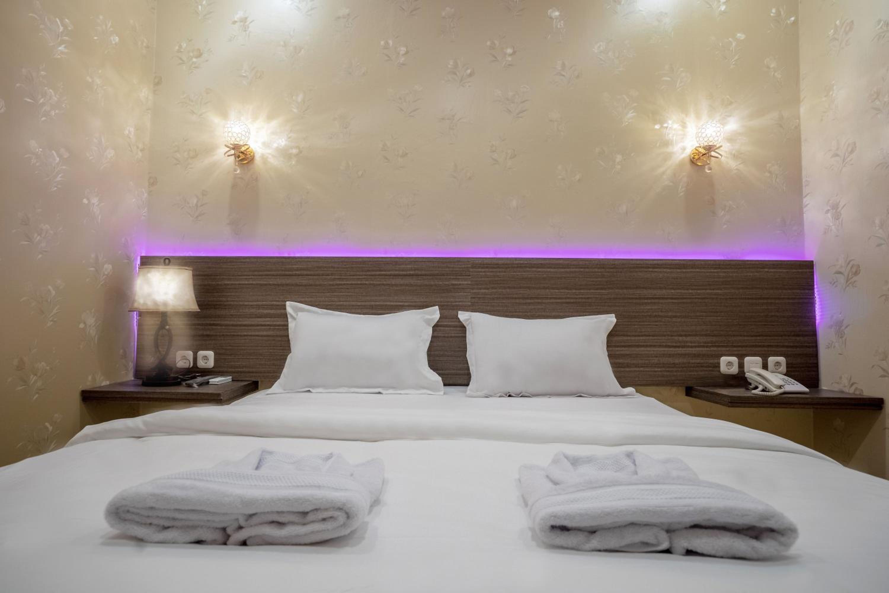Deluxe Double Room - Photo 6