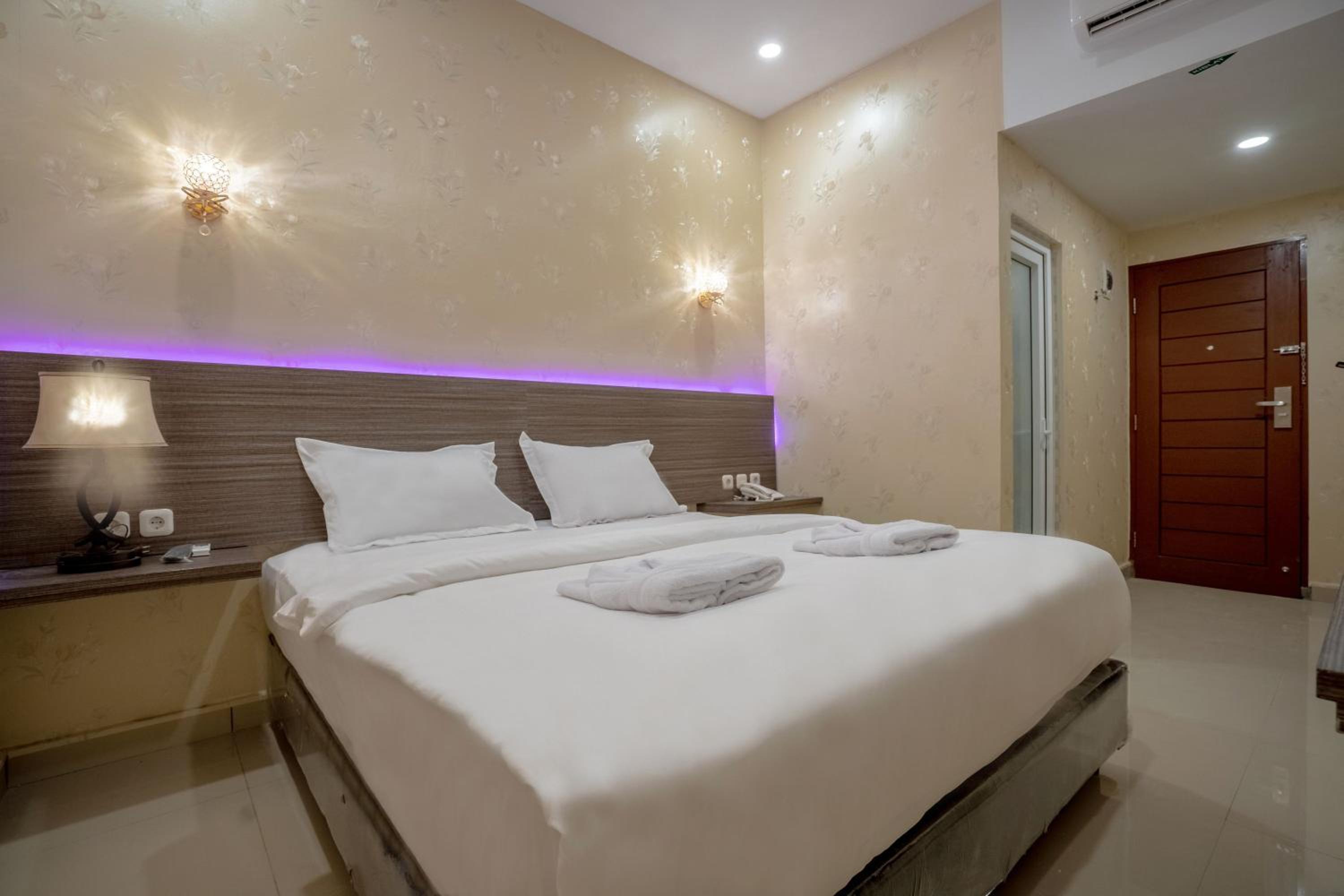 Deluxe Double Room - Photo 5