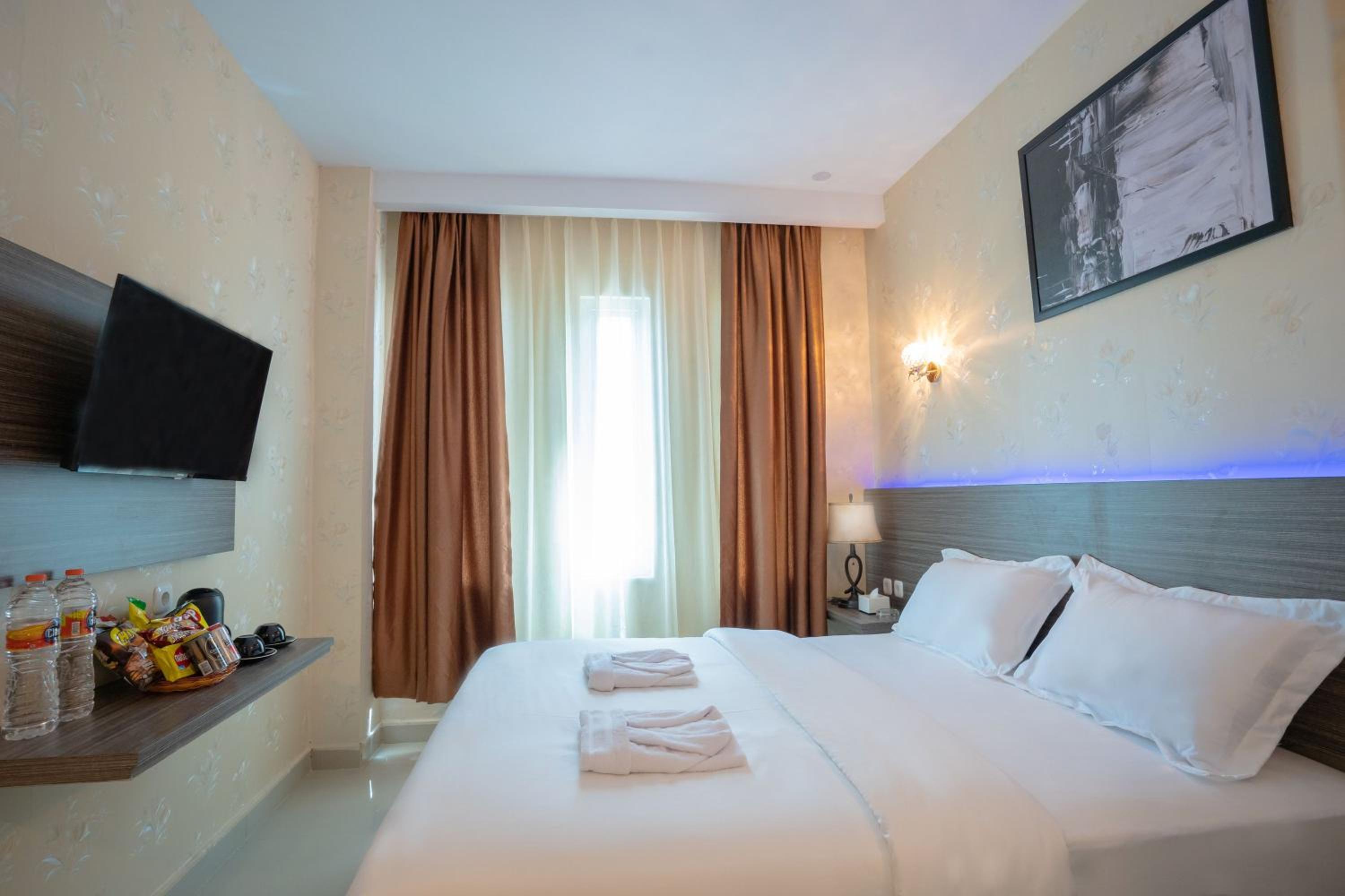 Deluxe Twin Room - Photo 6