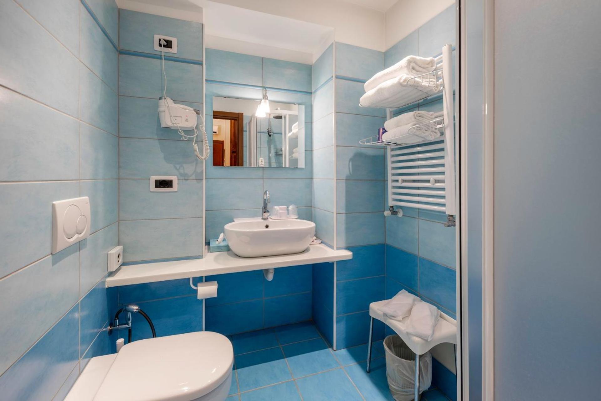 Superior Double or Twin Room - Photo 2