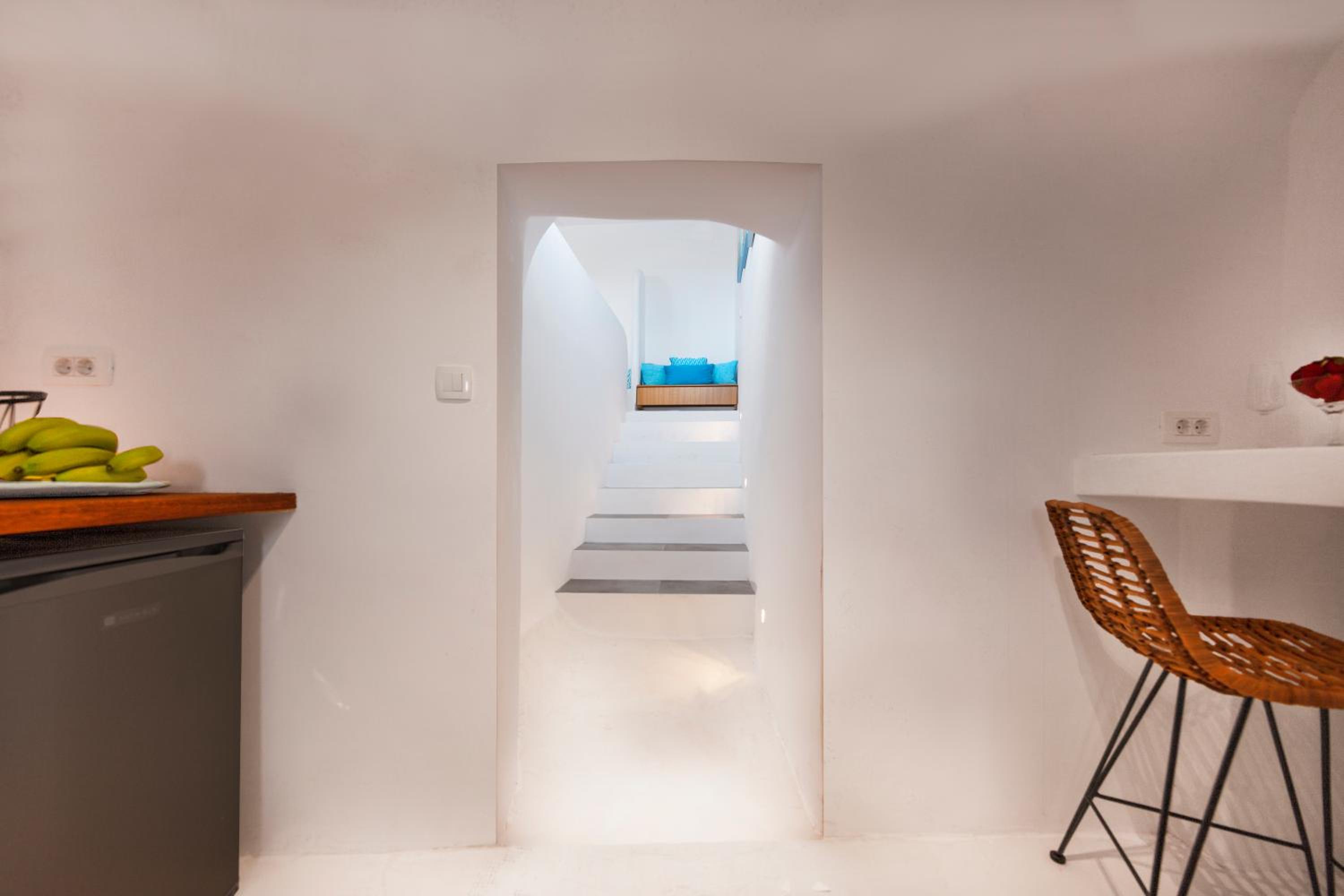 Villa with Sea View - Photo 5