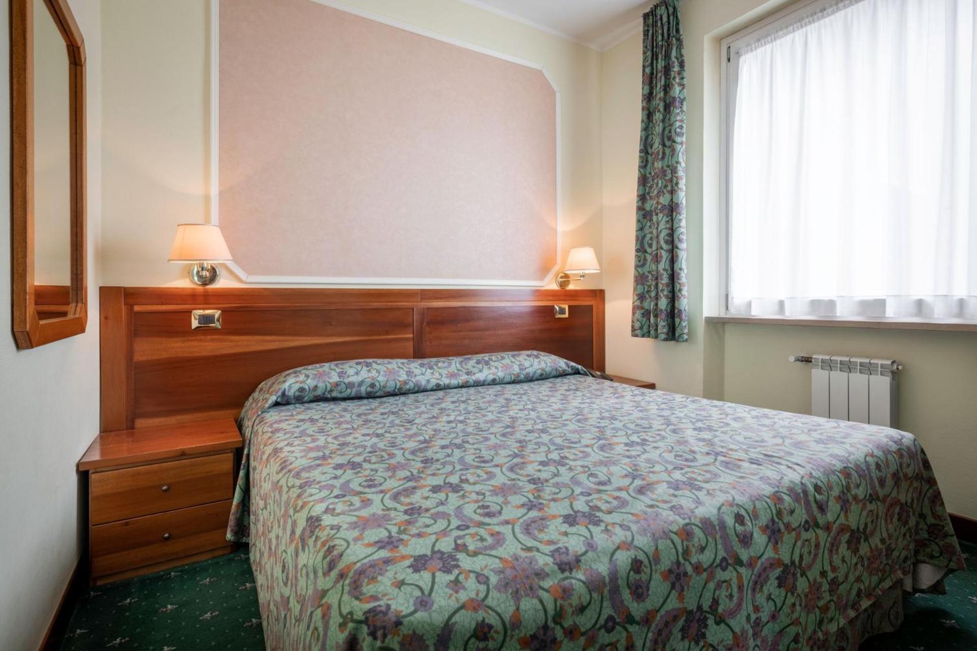 Standard Triple Room - Photo 3