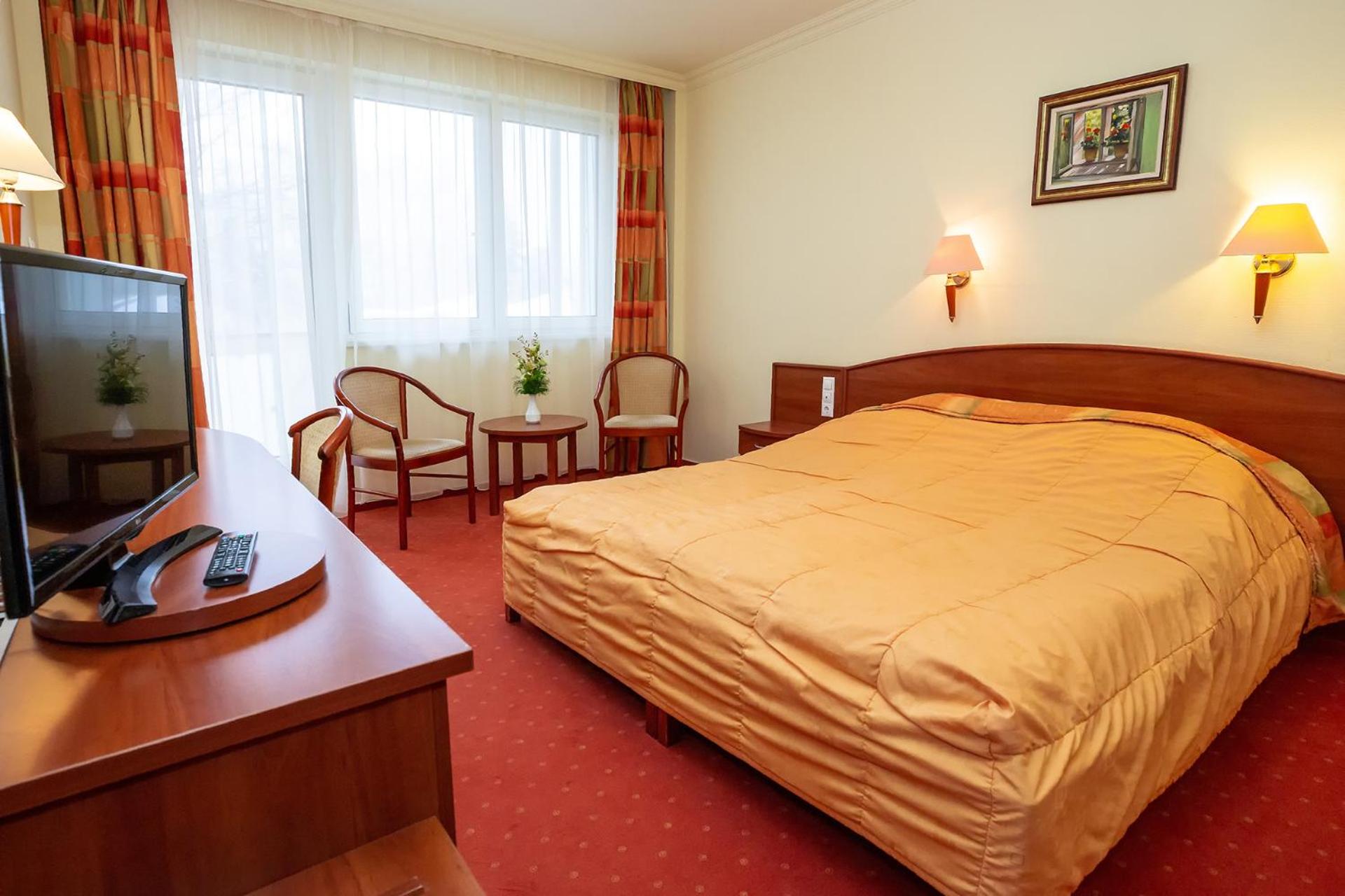 Double Room - Photo 2