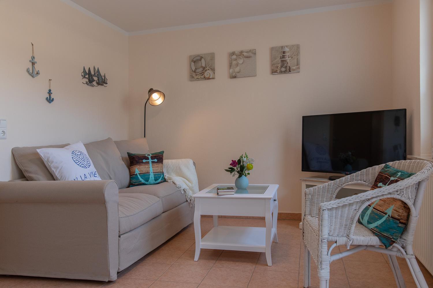 One-Bedroom Apartment - Photo 9