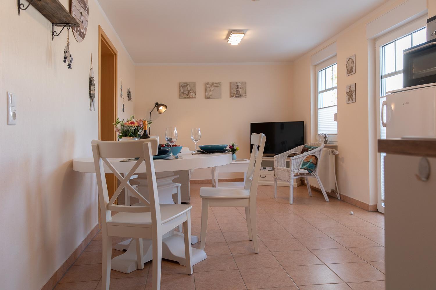 One-Bedroom Apartment - Photo 17