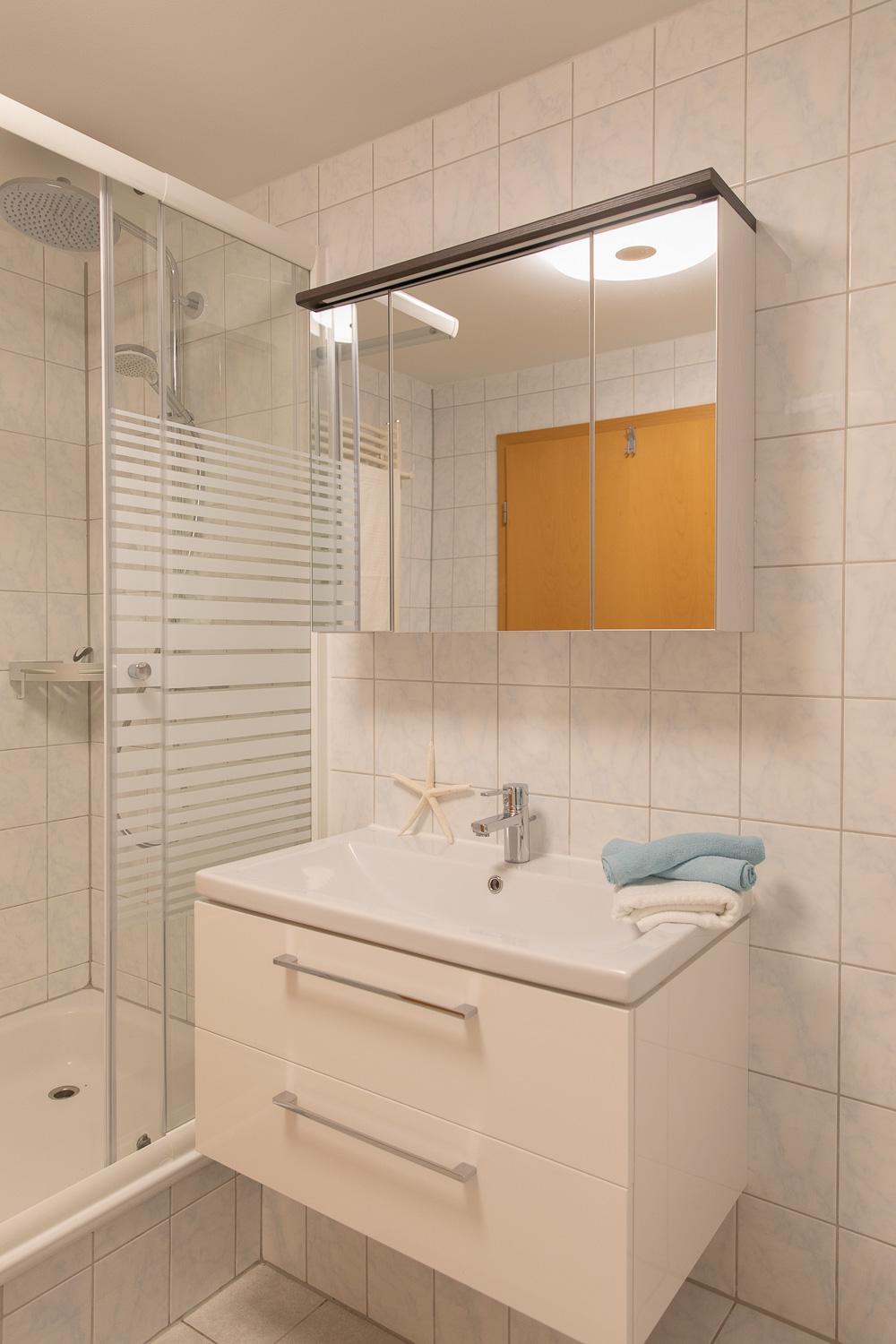One-Bedroom Apartment - Photo 11