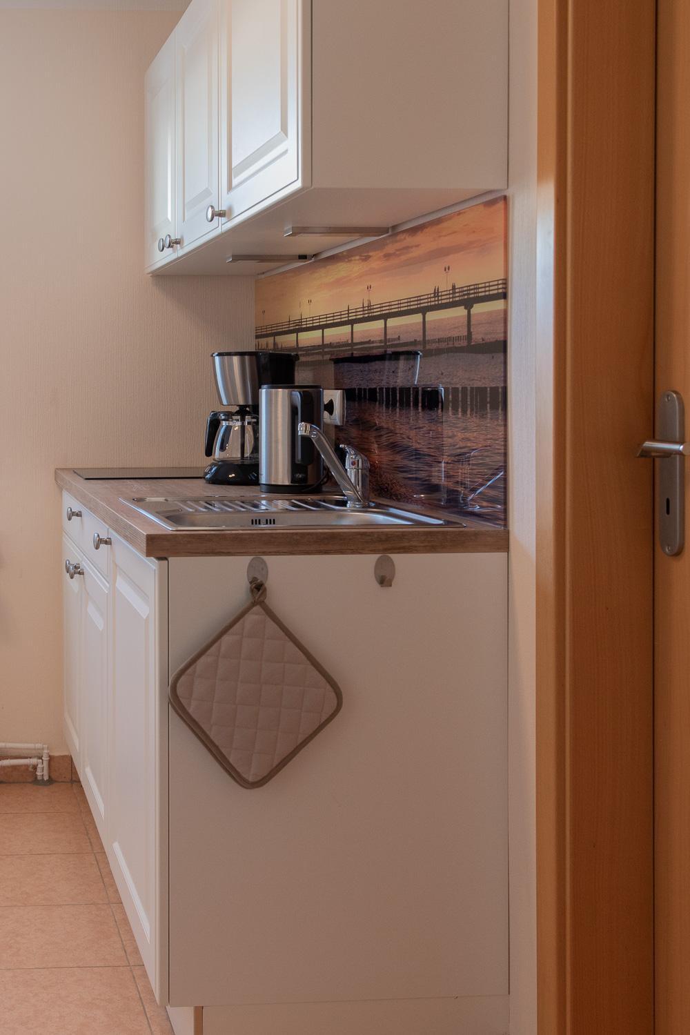 One-Bedroom Apartment - Photo 21