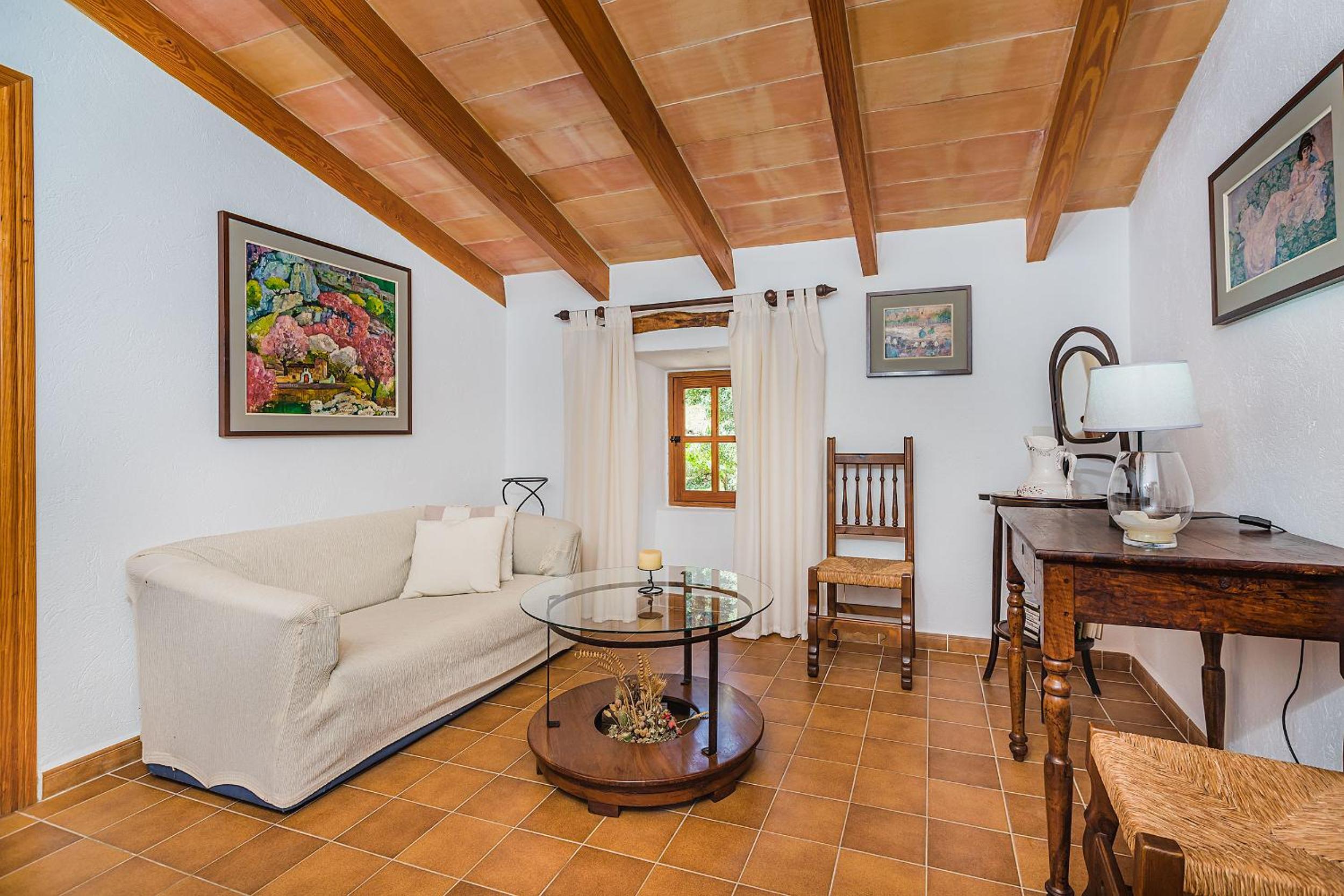 Villa photo 3