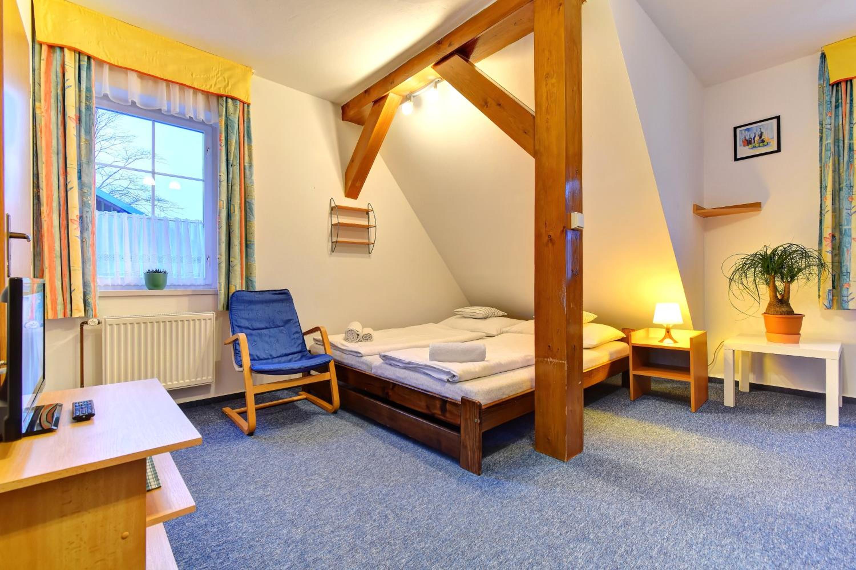 Double Room - Photo 14
